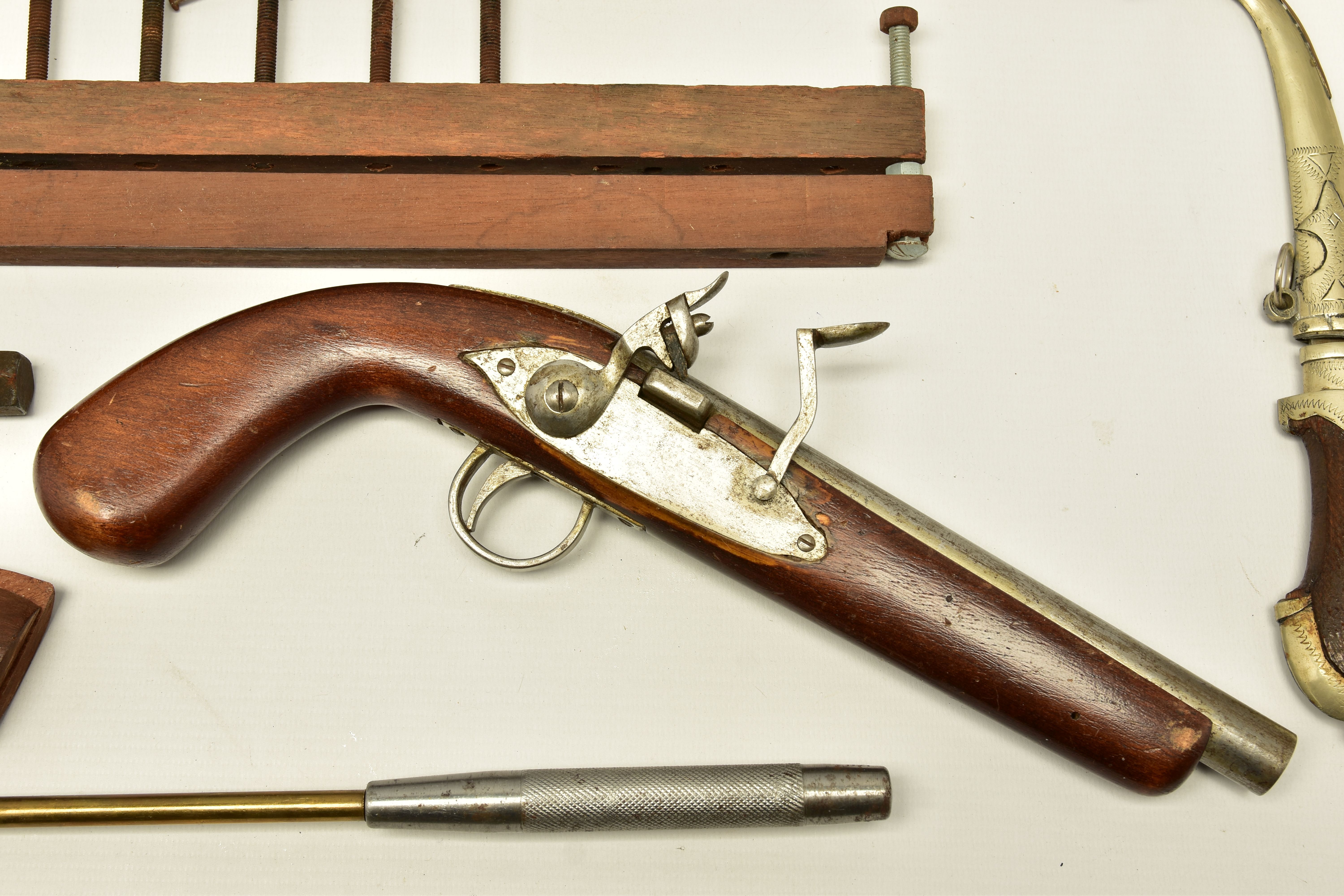 AN ARABIAN DESIGN SHEATH KNIFE, a sheath knife in leather sheath, a bayonet marked 1907 Wilkinson, a - Image 4 of 13