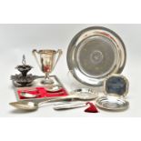 AN ASSORTMENT OF SILVER AND WHITE METAL ITEMS, to include a cased pair of Elizabeth II replicas of