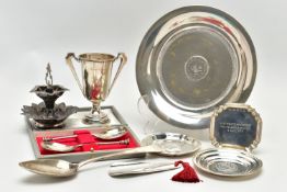 AN ASSORTMENT OF SILVER AND WHITE METAL ITEMS, to include a cased pair of Elizabeth II replicas of