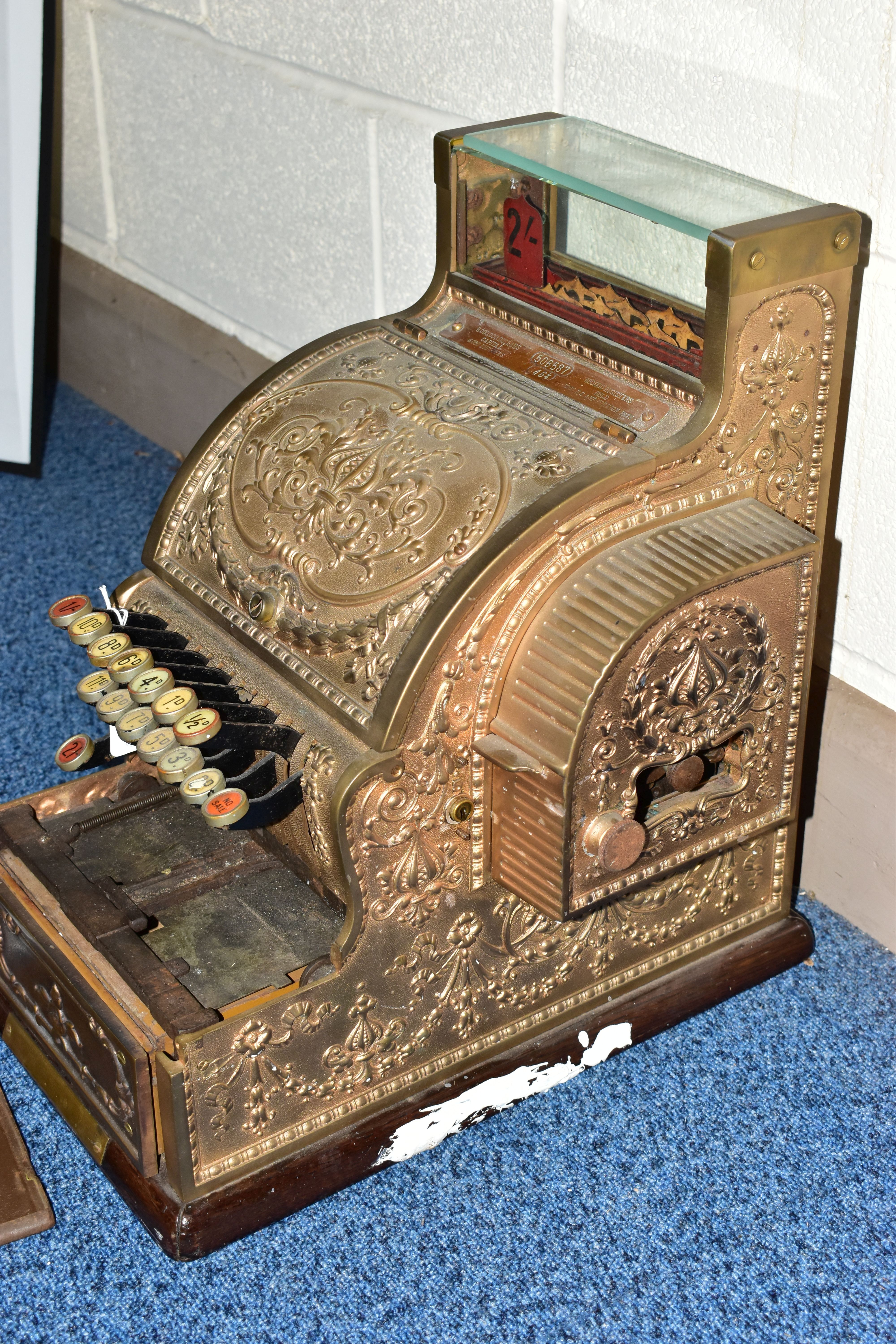 A 20TH CENTURY AMERICAN BRASS CASH REGISTER BY NATIONAL DAYTON OF OHIO, mounted on a wooden - Image 12 of 16