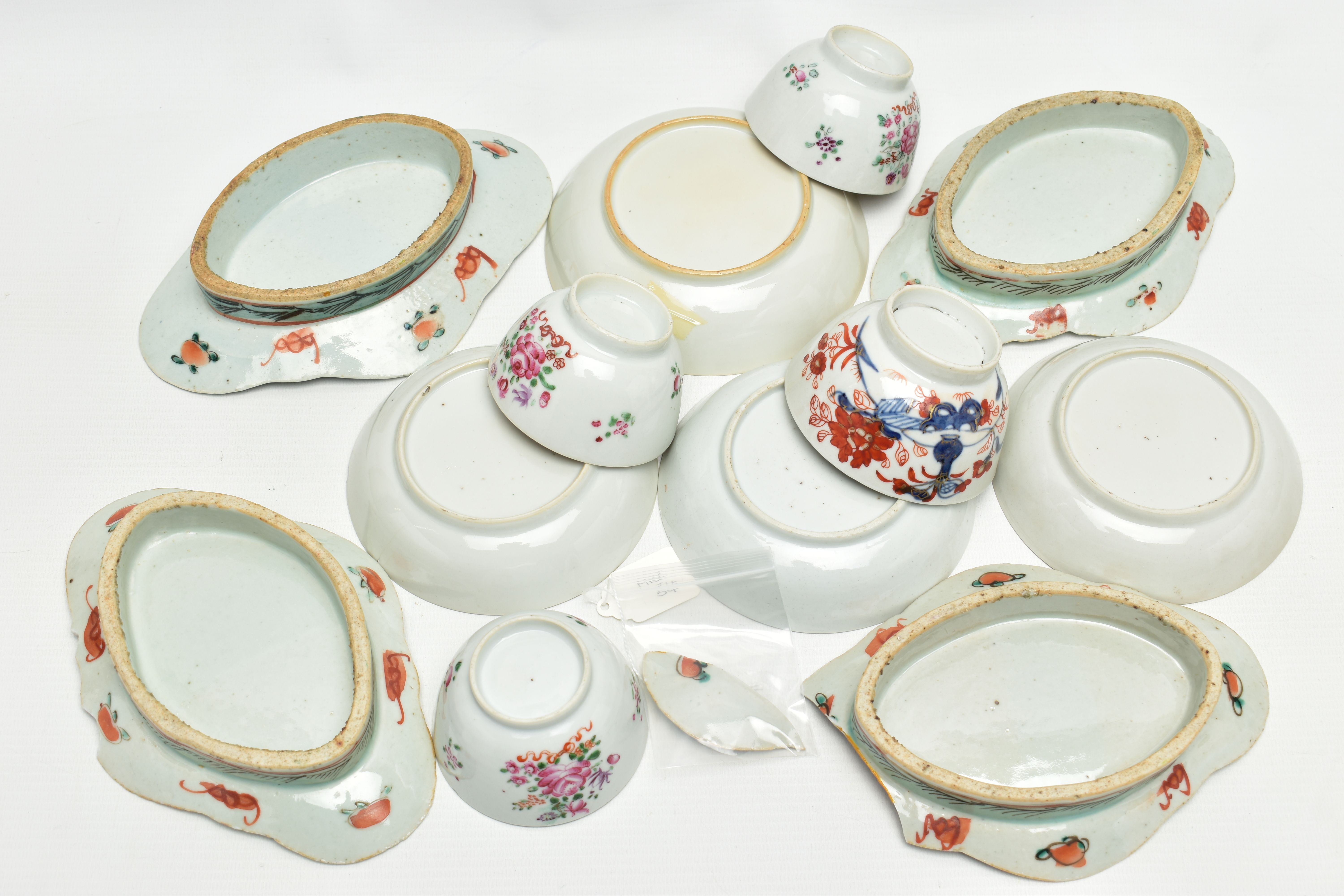 A COLLECTION OF LATE 18TH AND 19TH CENTURY CHINESE PORCELAIN, comprising four famille rose footed - Image 10 of 10
