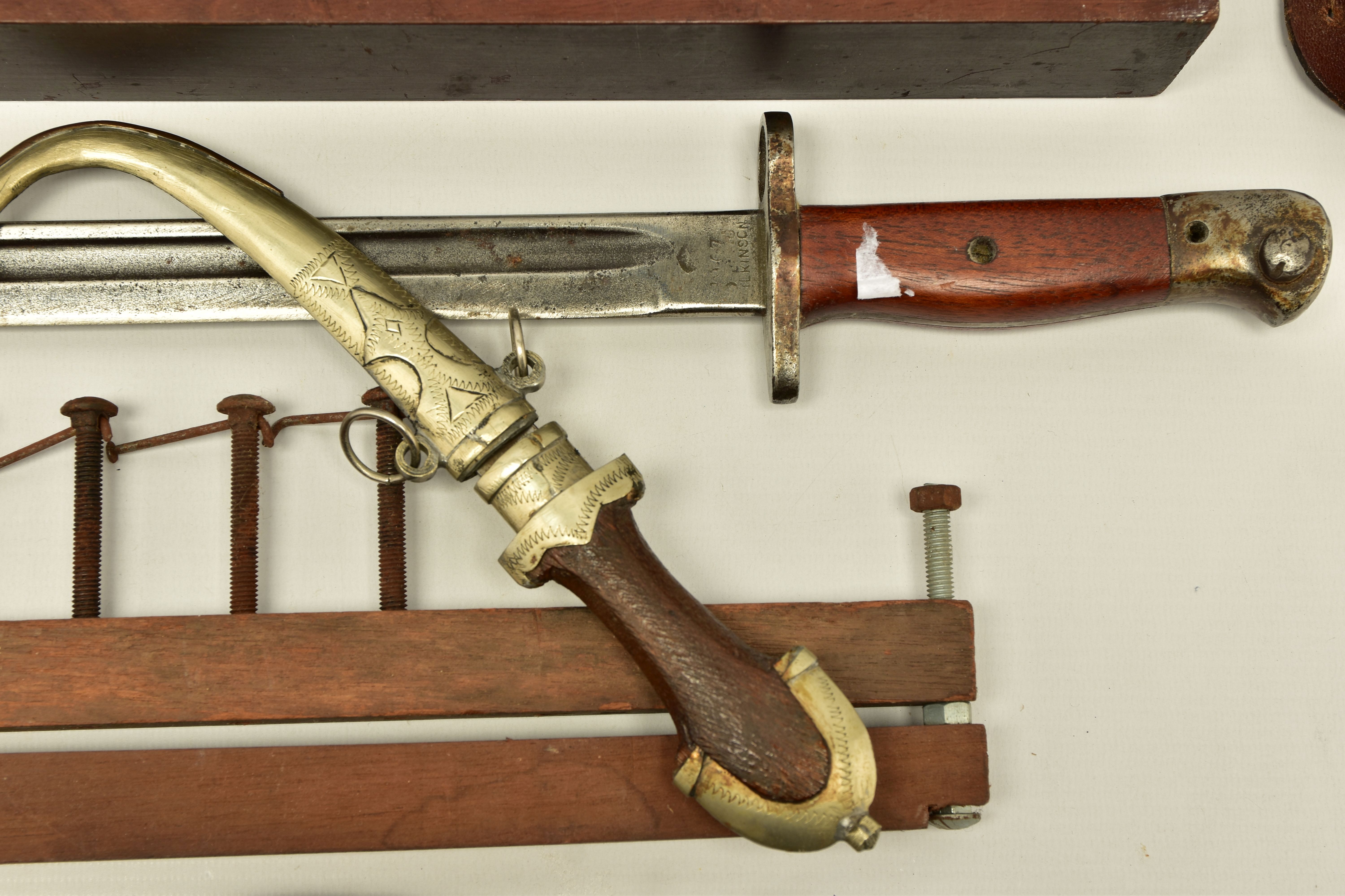 AN ARABIAN DESIGN SHEATH KNIFE, a sheath knife in leather sheath, a bayonet marked 1907 Wilkinson, a - Image 5 of 13