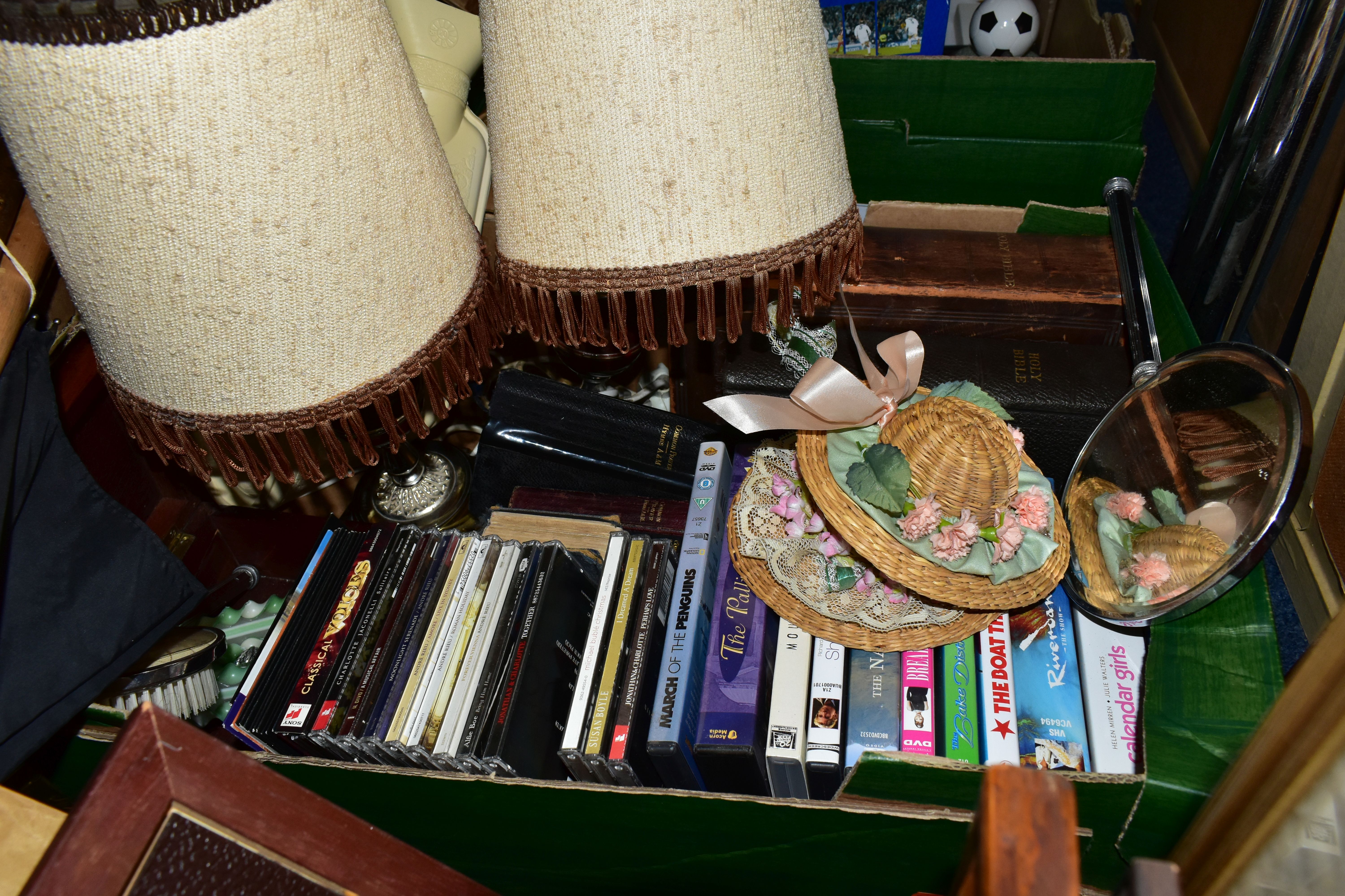 FIVE BOXES AND LOOSE RECORDS, METAL WARES, PICTURES AND SUNDRY HOMEWARES, to include a box of - Image 7 of 11
