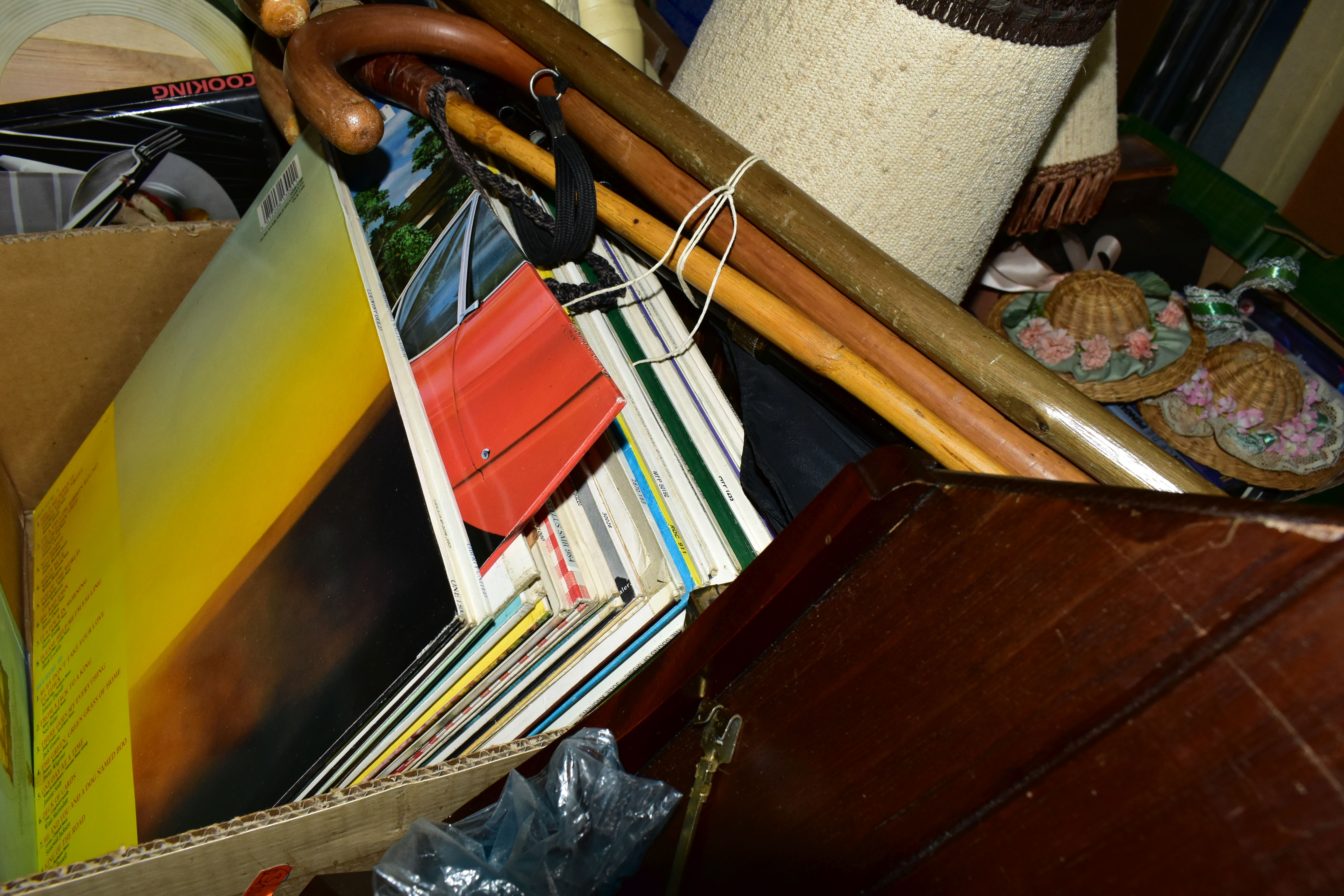 FIVE BOXES AND LOOSE RECORDS, METAL WARES, PICTURES AND SUNDRY HOMEWARES, to include a box of - Image 5 of 11