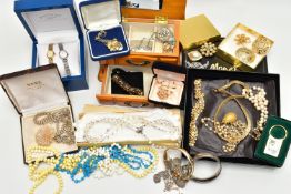 A SELECTION OF SILVER AND COSTUME JEWELLERY, to include a silver hinged bangle, decorated with a