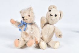 A FARNELL ALPHA TYPE WHITE MOHAIR TEDDY BEAR, c.1930's, original amber and black glass eyes,