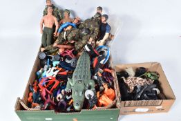 A QUANTITY OF UNBOXED AND ASSORTED MODERN HASBRO ACTION MAN FIGURES, VEHICLES, ACCESSORIES AND