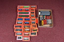 A QUANTITY OF BOXED AND UNBOXED MAINLY HORNBY OO GAUGE ROLLING STOCK, small quantity of Tri-ang
