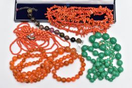 FOUR SEMI-PRECIOUS BEAD NECKLACES AND TWO BRACELETS, to include a graduated carnelian bead necklace,