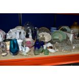 A QUANTITY OF CERAMICS AND GLASSWARES, to include a Lladro Rabbit Eating (Grey) no 4773 (loss to