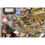 A BOX OF ASSORTED COSTUME JEWELLERY, to include a large white metal statement ring set with a