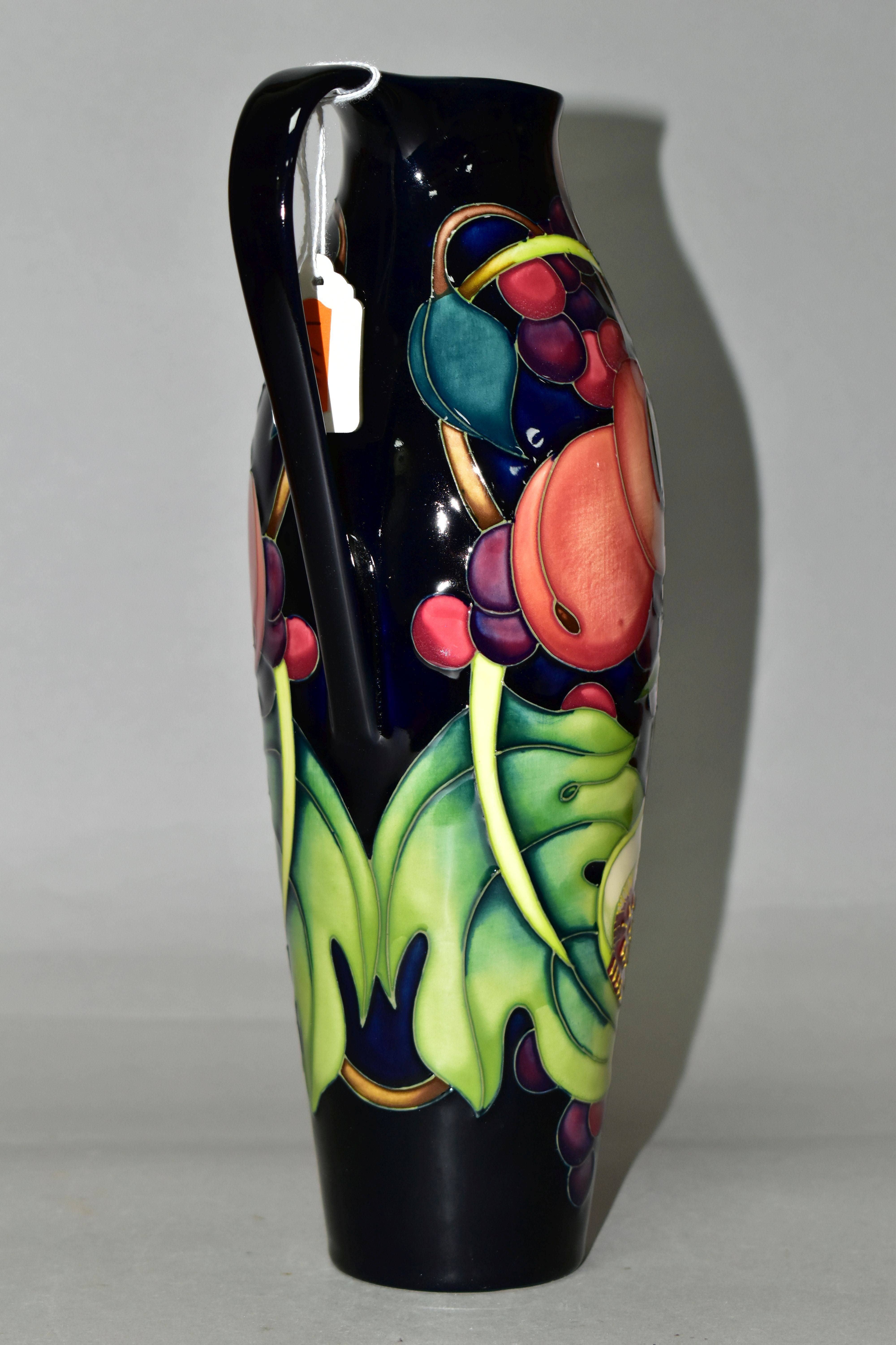 A MOORCROFT POTTERY JUG WITH BOX, in the 'Queens Choice' pattern designed by Emma Bossons, of - Image 4 of 6