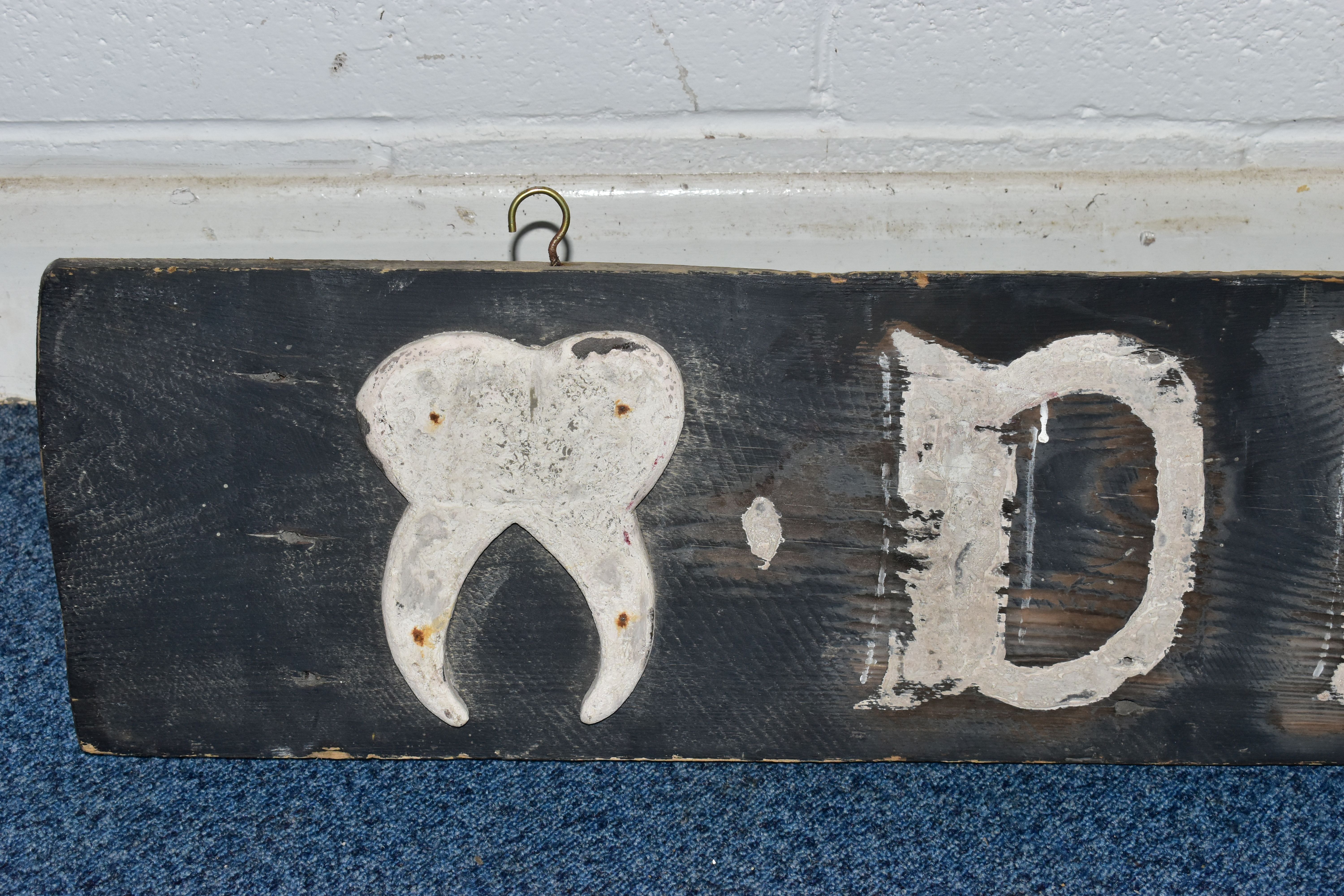 A 19TH CENTURY WOODEN BOARD LATER PAINTED AS A 'DENTIST' SIGN, with applied wooden tooth to either - Image 4 of 7
