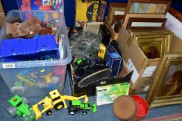 FOUR BOXES AND LOOSE PICTURES, TOYS, GAMES AND SUNDRY ITEMS, to include a boxed as new Daler