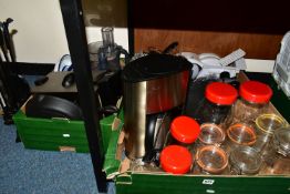 THREE BOXES AND LOOSE KITCHEN WARES, to include a Russell Hobbs 10799 coffee maker, eight Kilner