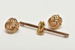 A 9CT GOLD BAR BROOCH AND EARRINGS, the first a yellow gold bar brooch, detailed with a centrally