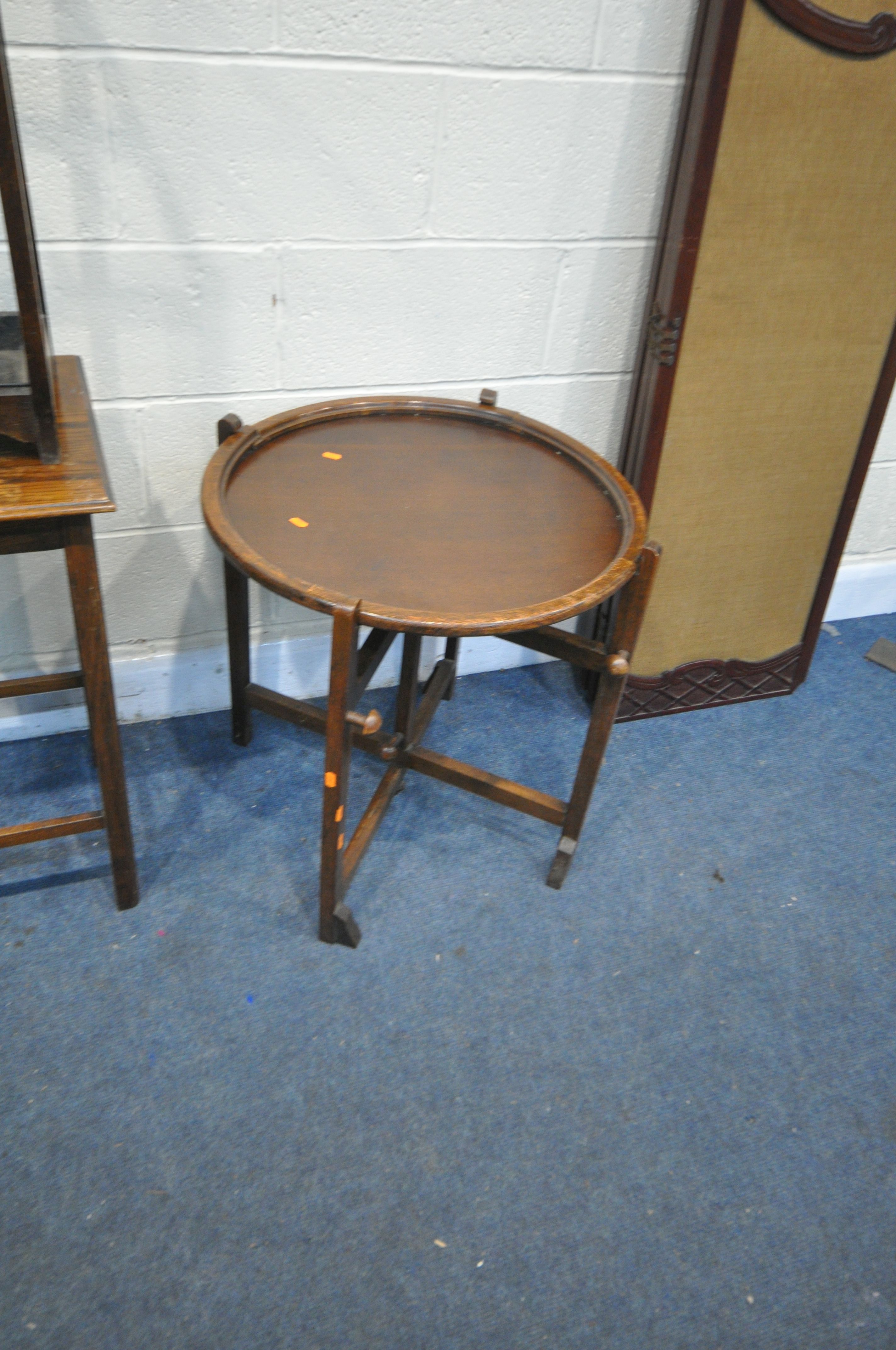 A MID CENTURY OAK FOLDING TRAY TABLE, diameter 67cm x height 64cm, an oak umbrella stand, with metal - Image 2 of 5