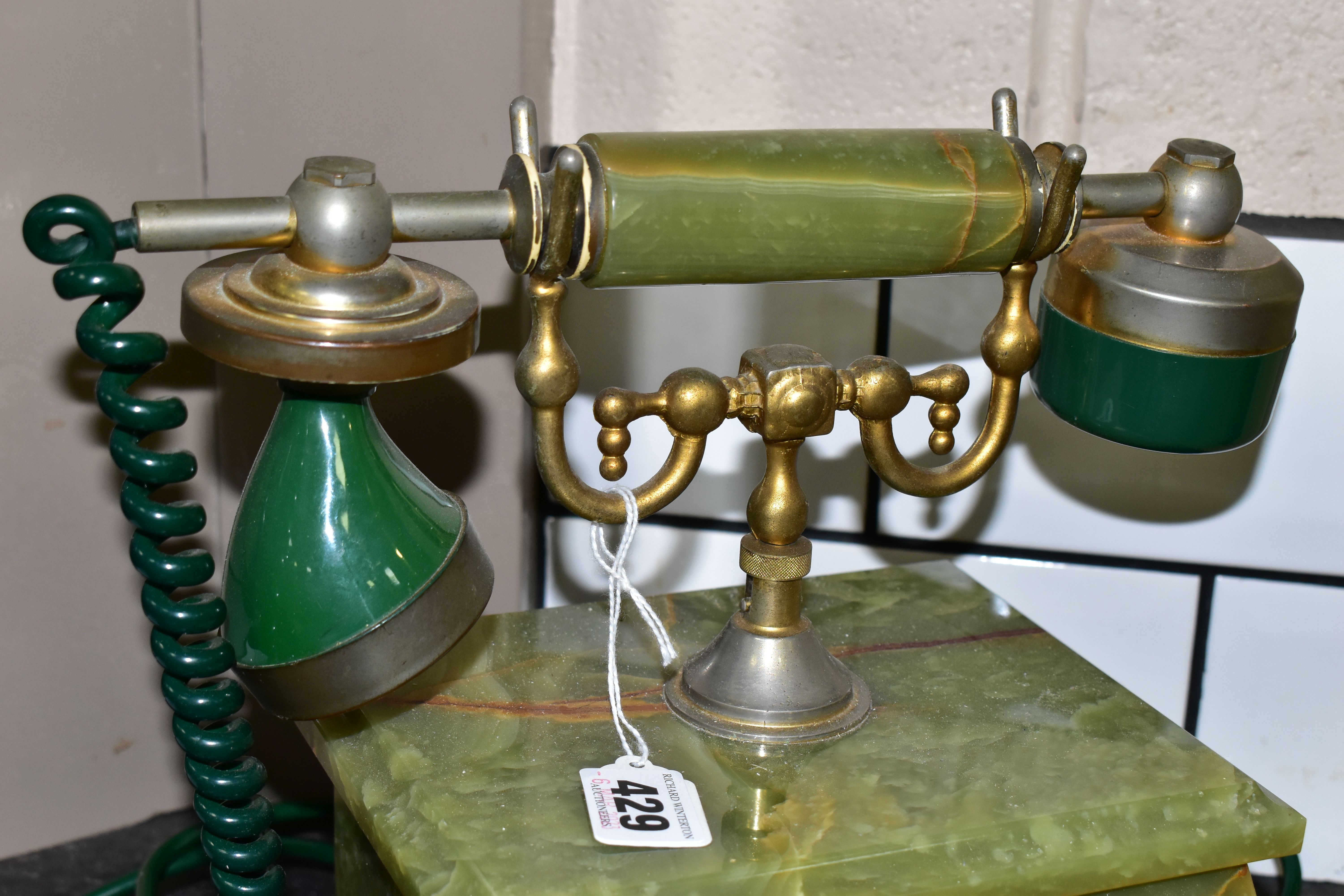 A GREEN ONYX TELEPHONE, label to base reads 'Onix Telephone, Pietrasanta, Made in Italy', rotary - Image 3 of 7