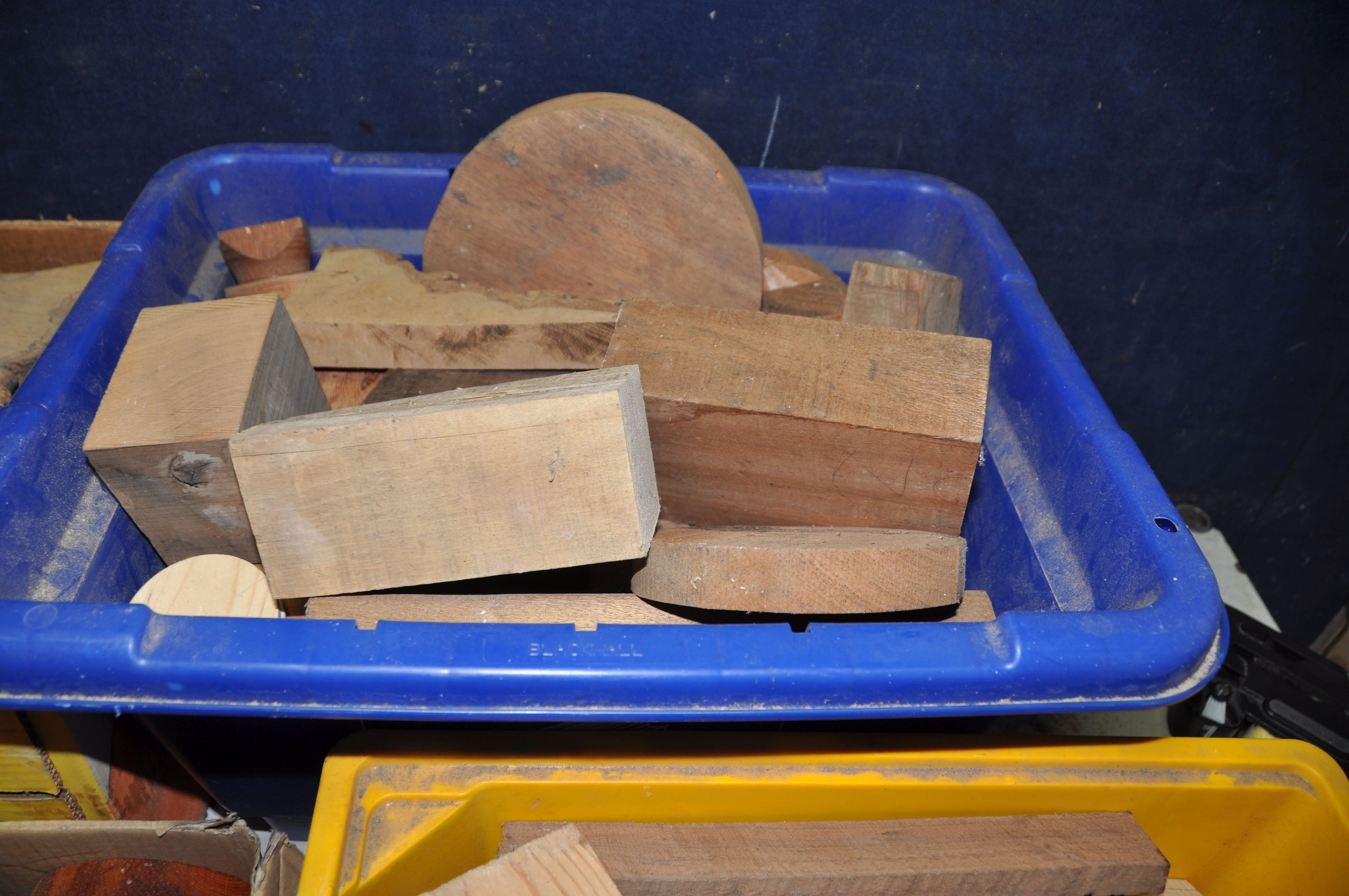 FIVE TRAYS CONTAINING WOOD TURNING BLANKS including 15 seasoned and waxed blanks of various woods - Image 4 of 5