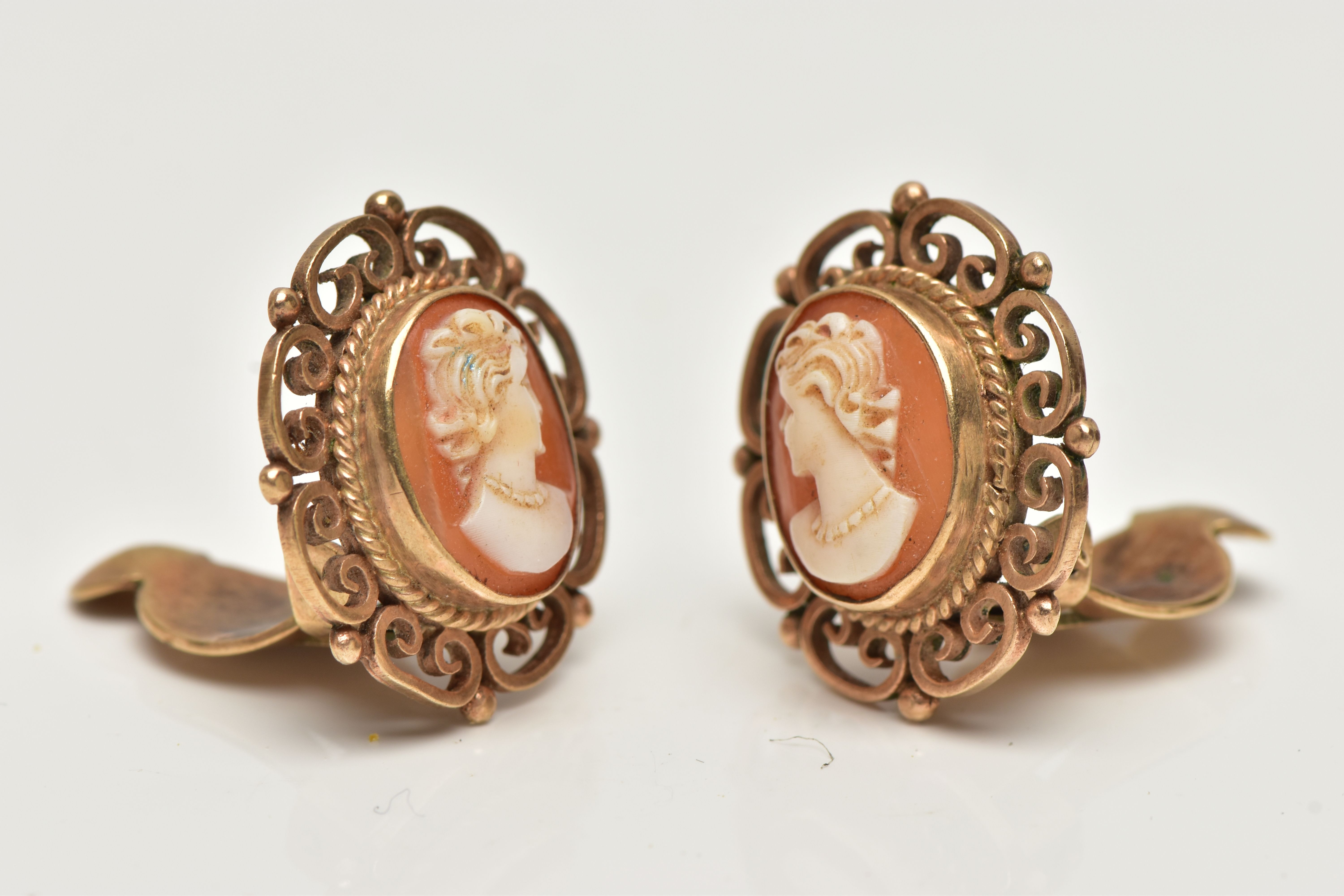 A PAIR OF YELLOW METAL CAMEO EARRINGS, each earring set with a carved shell cameo, depicting a - Image 2 of 3