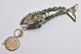 A LARGE ARTICULATED FISH AND THREE PIECES OF JEWELLERY, articulated Abalone shell fish,