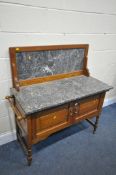 A 20TH CENTURY OAK MARBLE TOP WASHSTAND, length 117cm x depth 49cm x height 118cm x height of base