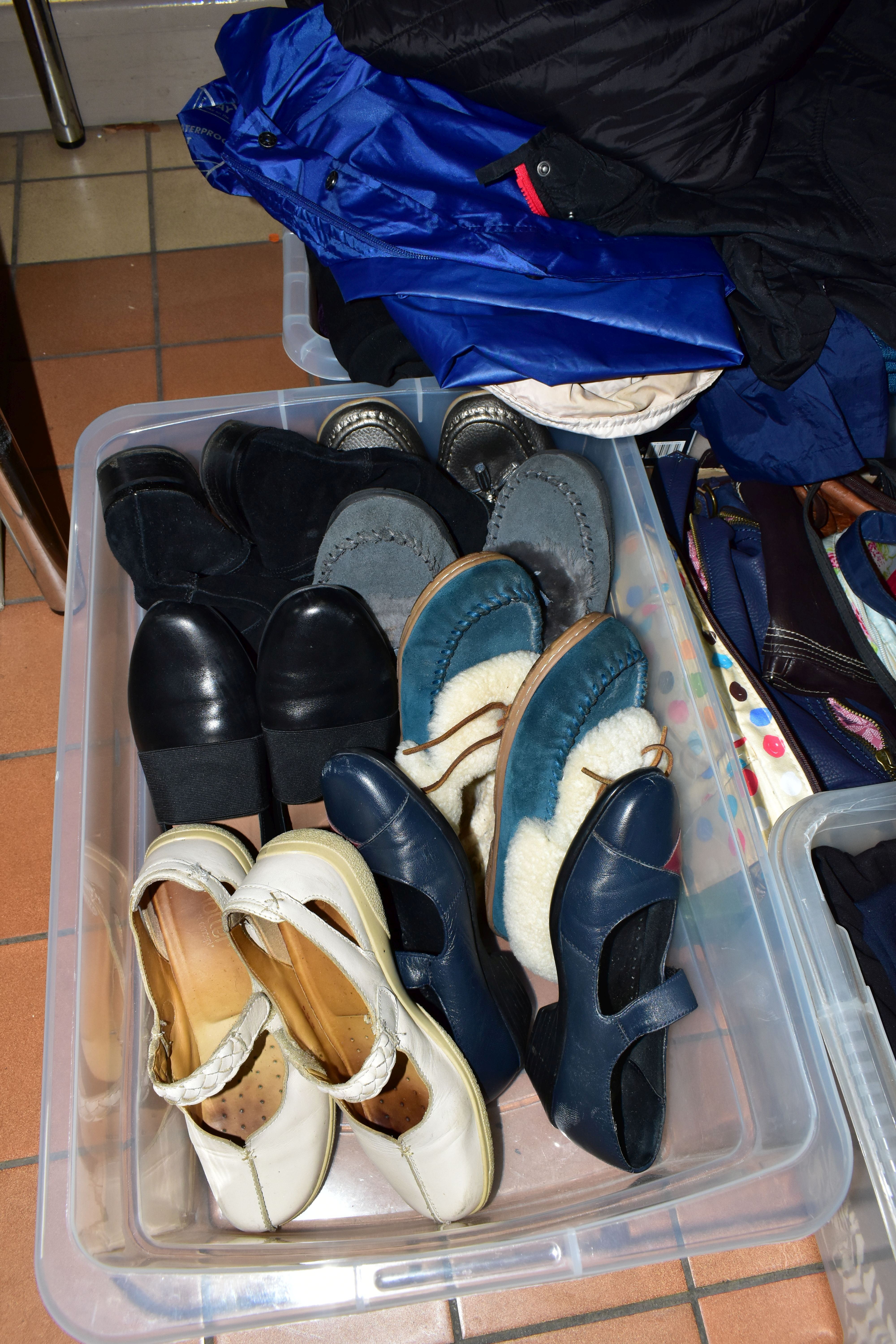 EIGHT BOXES OF LADIES CLOTHING AND ACCESSORIES ETC, to include jumpers, blouses, trousers, scarfs, - Image 4 of 6