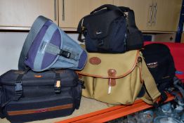 A GROUP OF SIX CAMERA AND COMPUTER BAGS, comprising a Billingham canvas and leather trim bag, a
