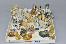 A BOX OF WADE WHIMSIES INCLUDING DRUM BOX SERIES/ANIMAL BAND AND DISNEY FIGURES, to include four