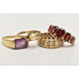 A SELECTION OF FOUR 9CT YELLOW GOLD RINGS, to include a cultured pearl ring, an amethyst ring, a