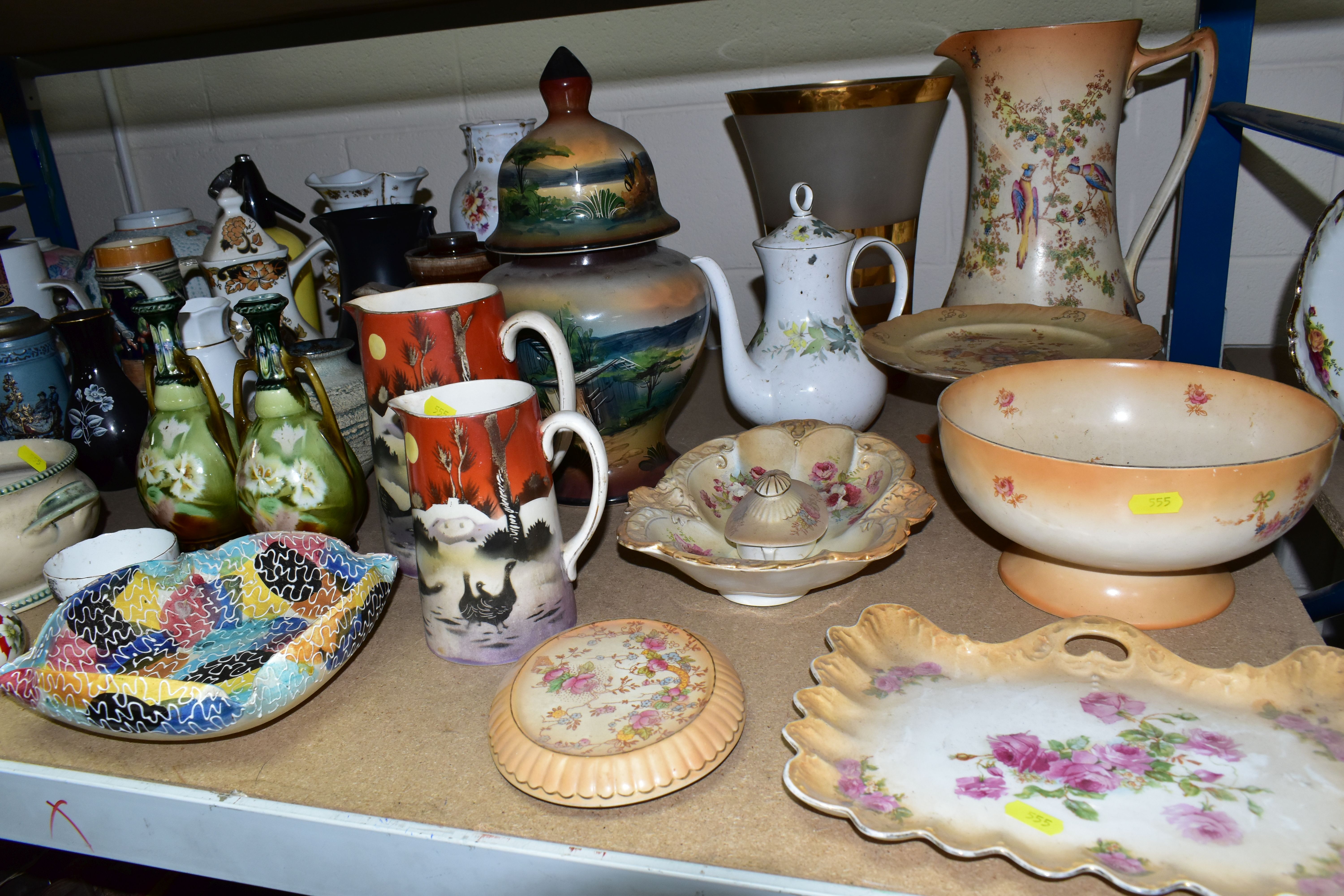 A QUANTITY OF CERAMICS, comprising Crown Devon Blush Ivory teapot stand, cake stand, fruit bowl, - Image 2 of 12