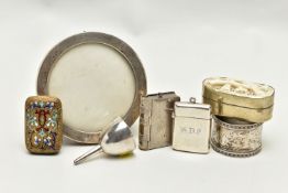 A SMALL PARCEL OF SILVER AND PLATED ITEMS, comprising a Victorian vesta case, engraved initials,