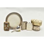 A SMALL PARCEL OF SILVER AND PLATED ITEMS, comprising a Victorian vesta case, engraved initials,