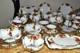 A ONE HUNDRED AND SEVENTEEN PIECE ROYAL ALBERT OLD COUNTRY ROSES TEA SET, comprising a single tier