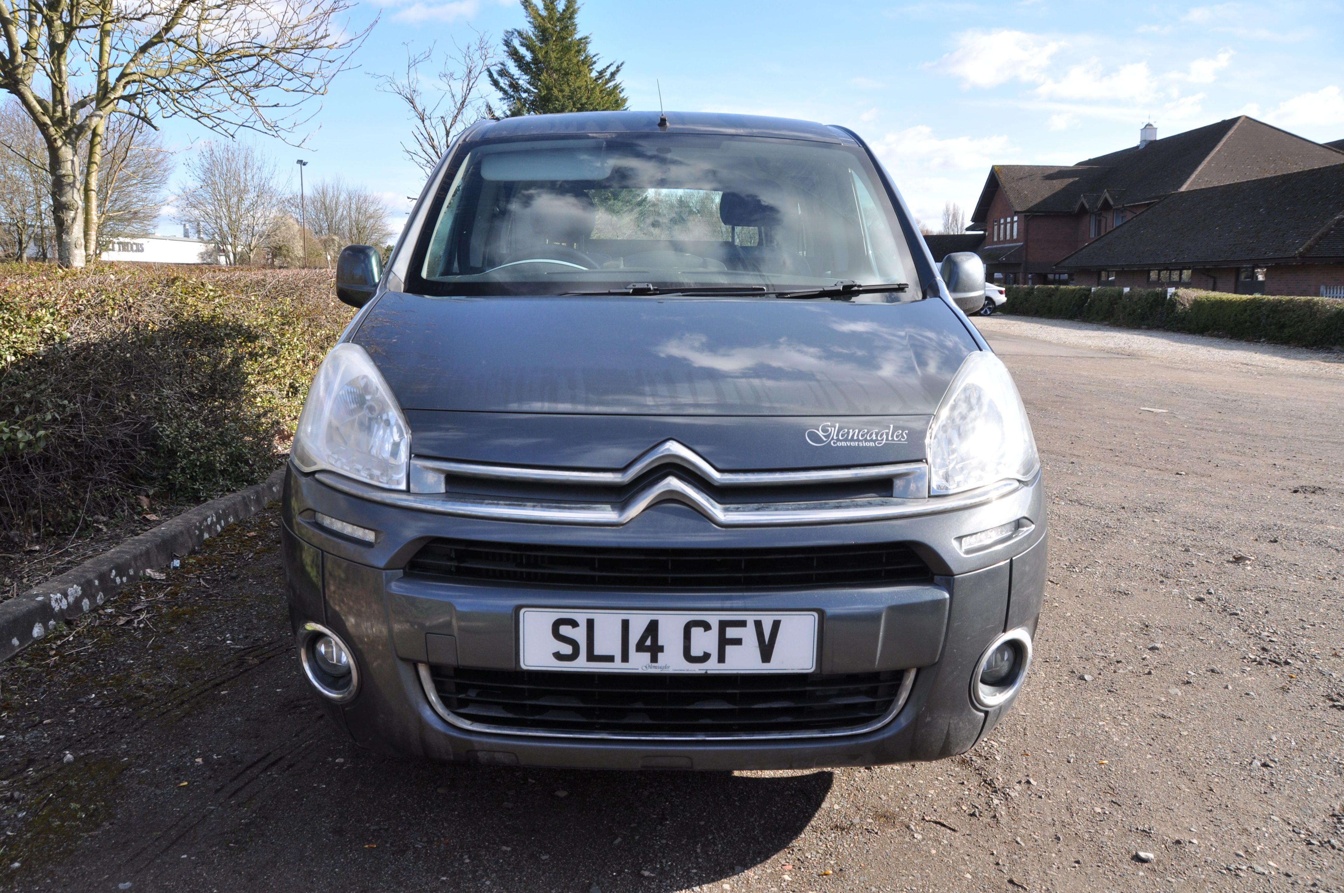 A 2014 CITROEN BERLINGO MULTISPACE GLENEAGLES CONVERSION in grey with two front and one rear seat - Image 2 of 11