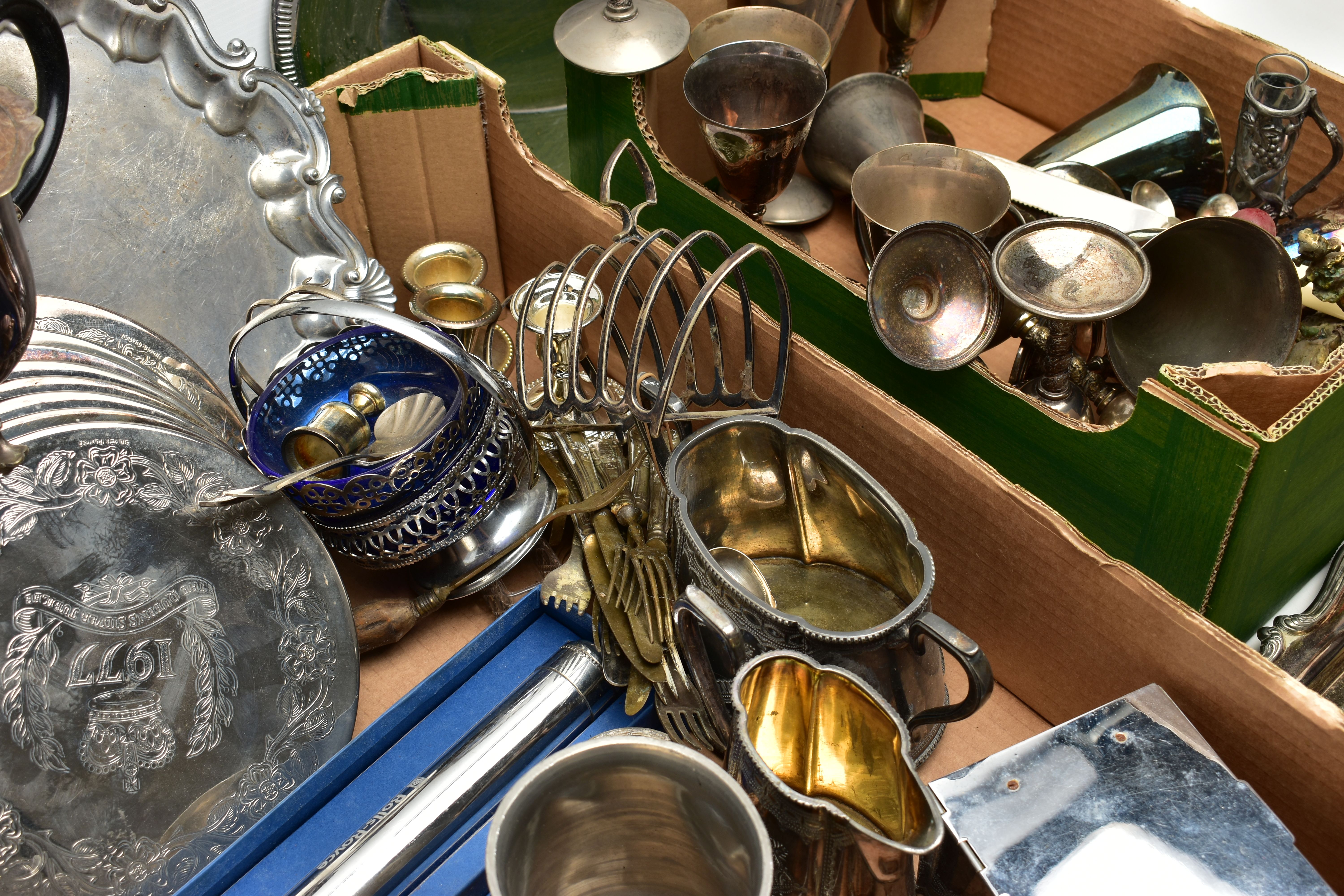 TWO BOXES OF ASSORTED WHITE METAL WARE, to include EPNS trays, toast racks, plate coasters, - Image 6 of 6