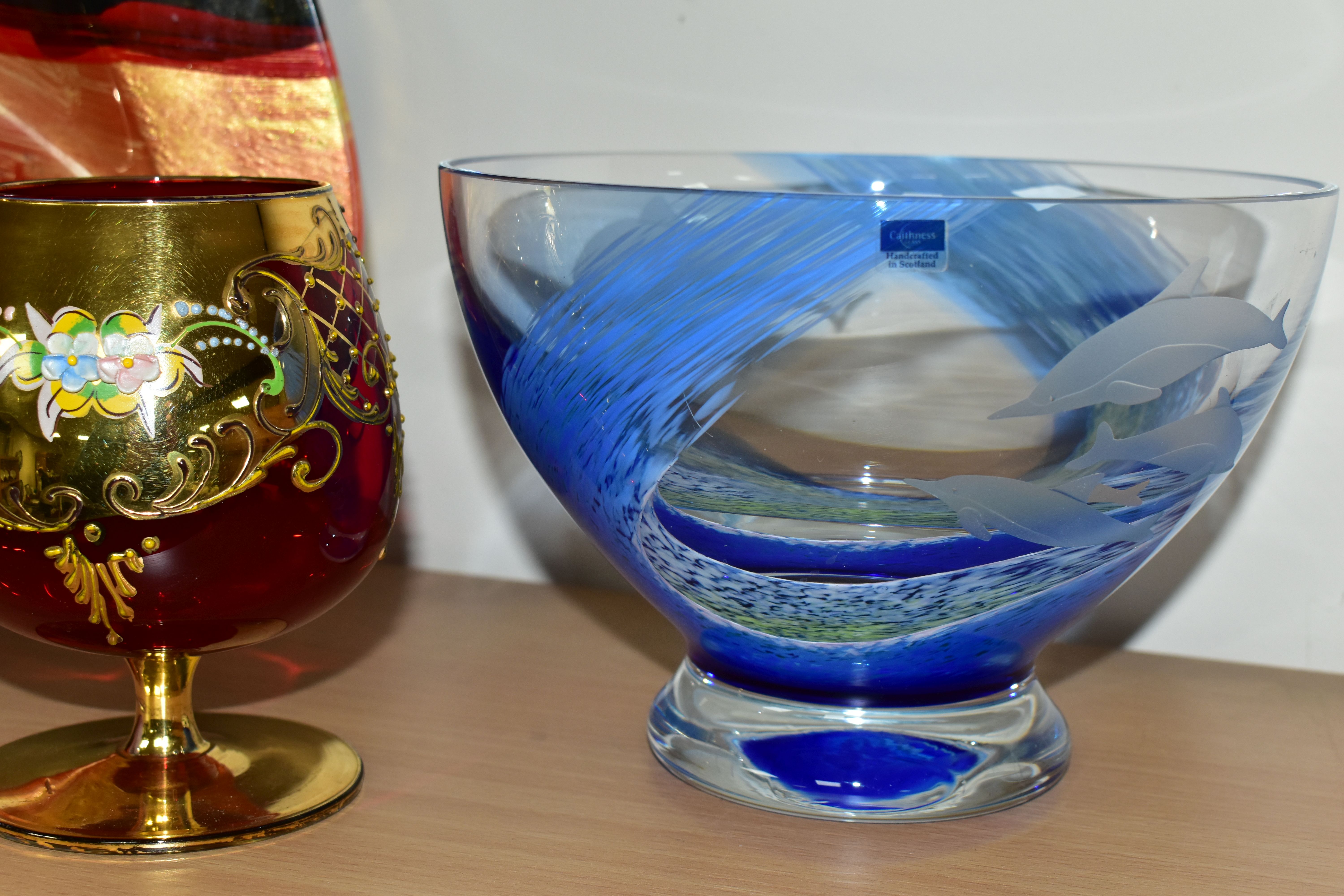 A GROUP OF GLASSWARES, comprising a large triangular reverse painted bowl, of multicoloured, - Image 2 of 6