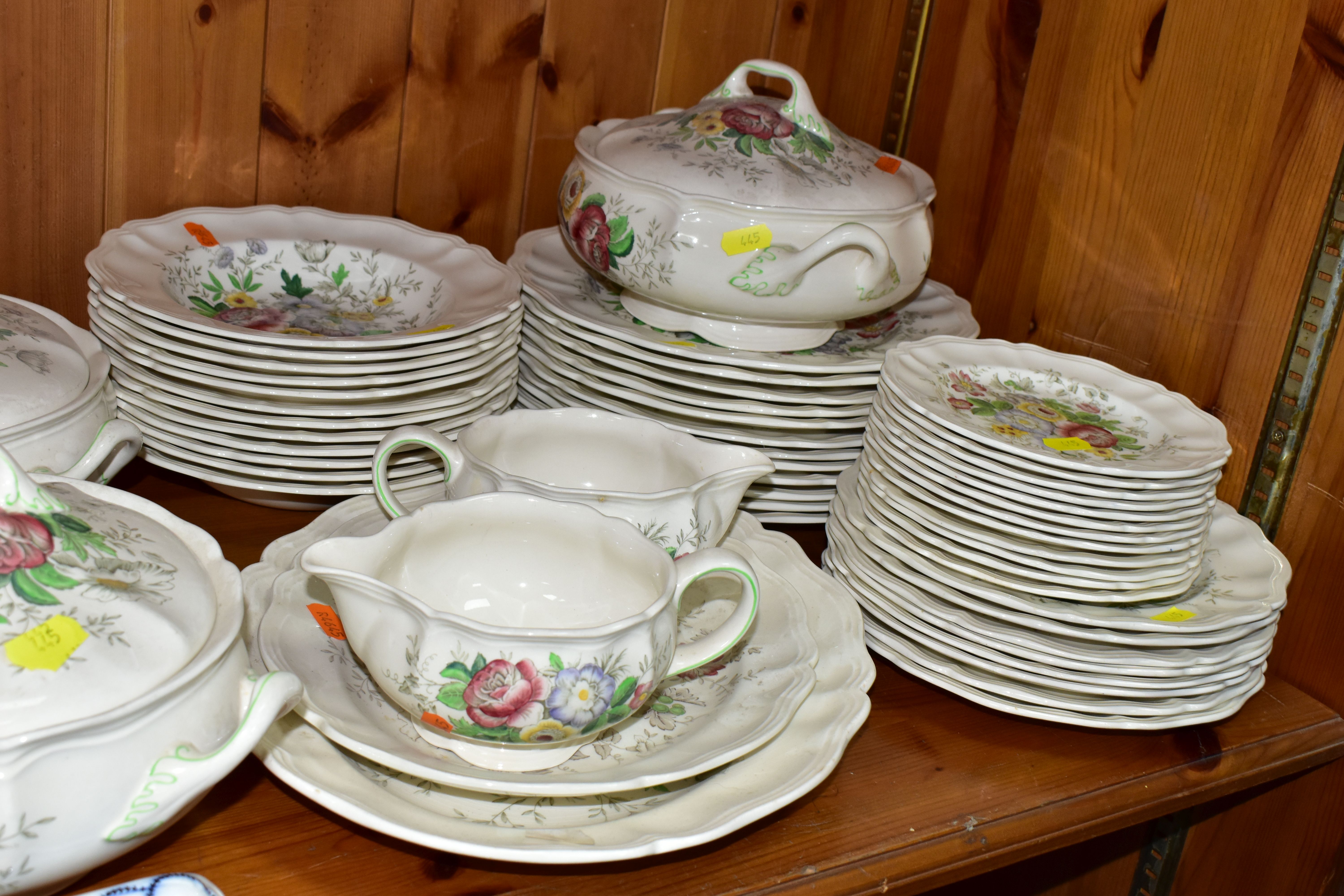 A ROYAL DOULTON 'MALVERN' PATTERN D6197 DINNER SET, comprising three covered tureens, two sauce - Image 5 of 8