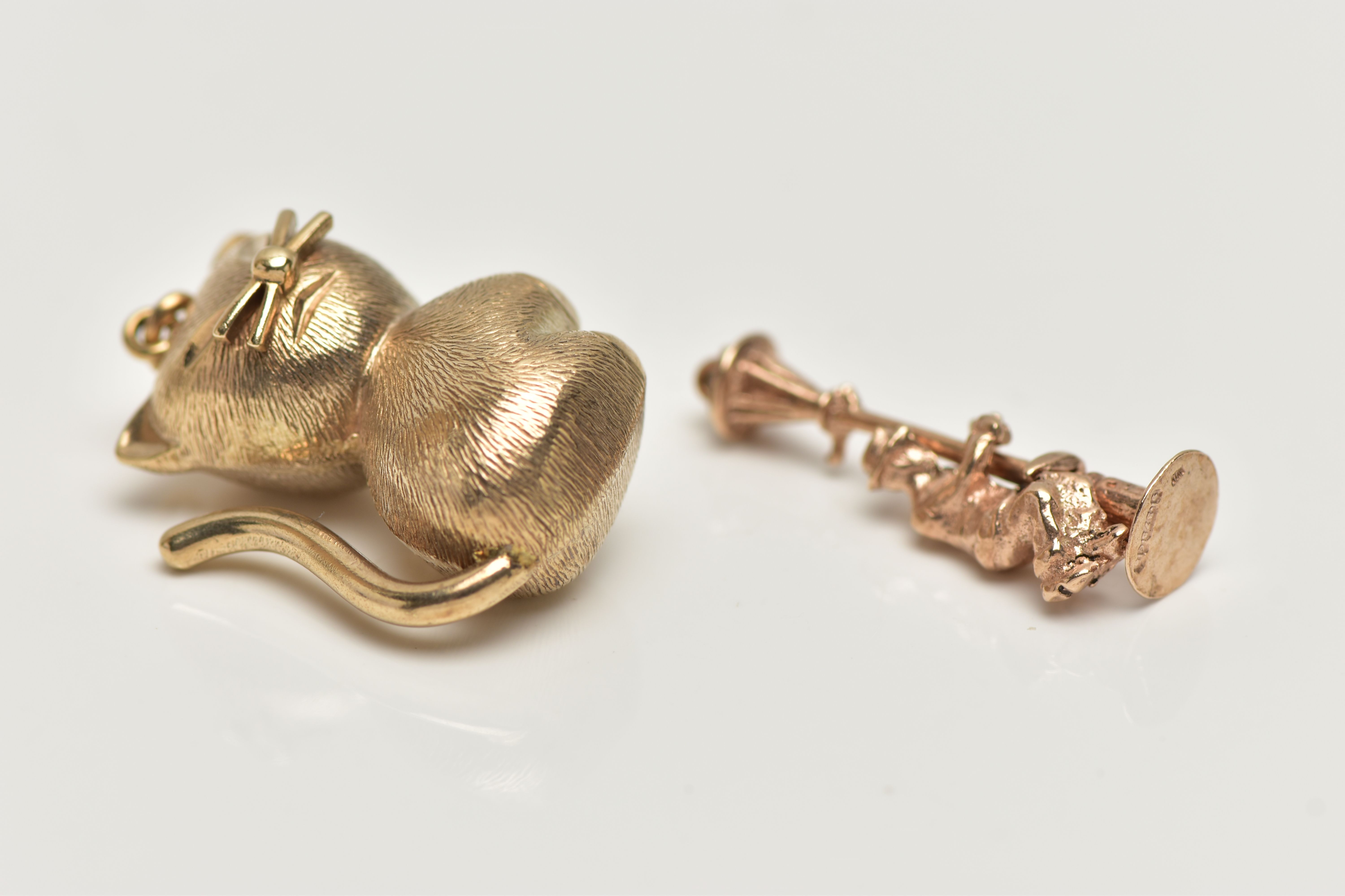 TWO 9CT GOLD CHARMS, the first a yellow gold cat charm, hallmarked 9ct Birmingham import, - Image 3 of 3