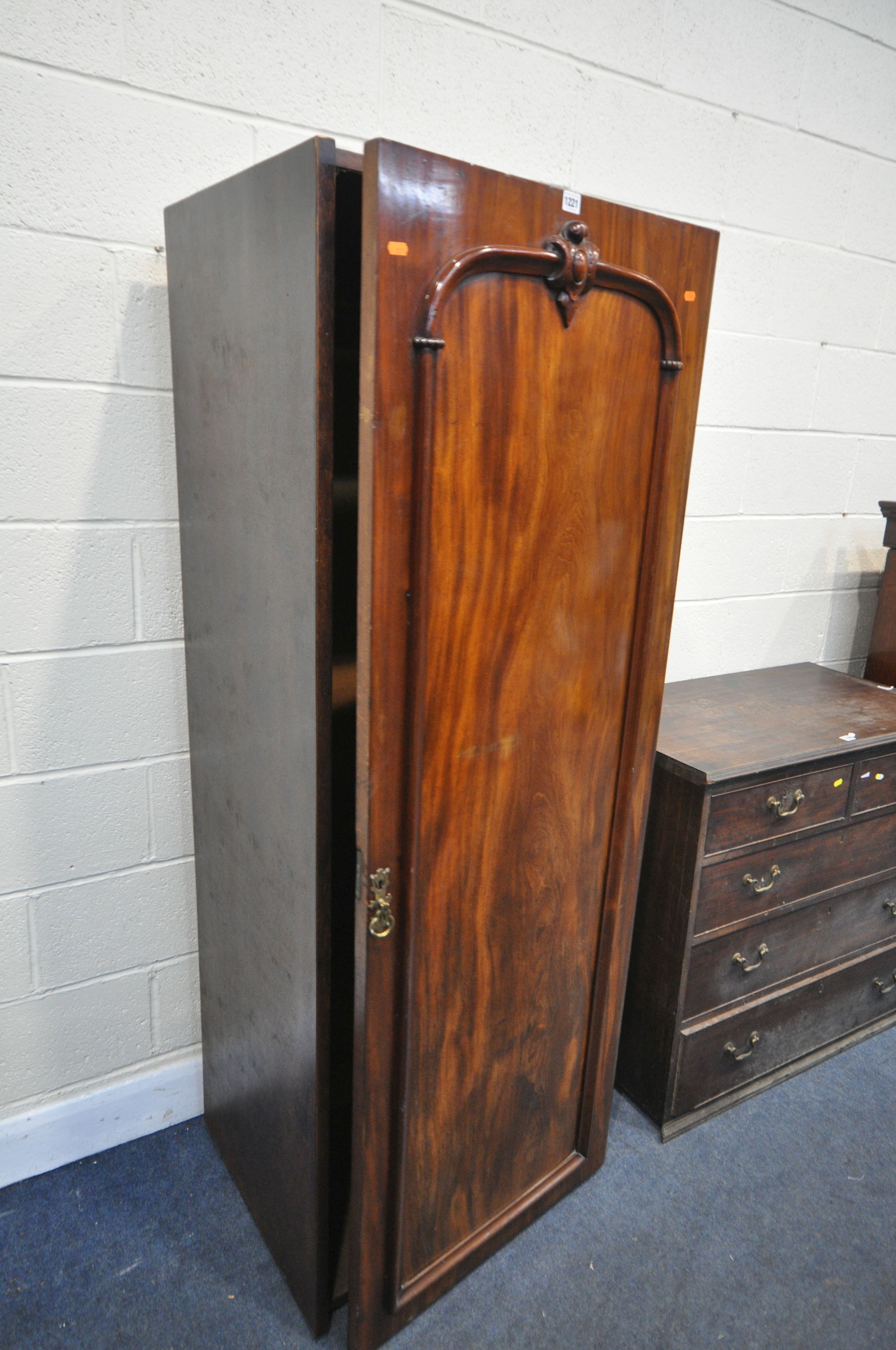 A GEORGIAN MAHOGANY CHEST OF FIVE DRAWERS, width 98cm x depth 53cm x height 87cm, a Victorian - Image 5 of 5