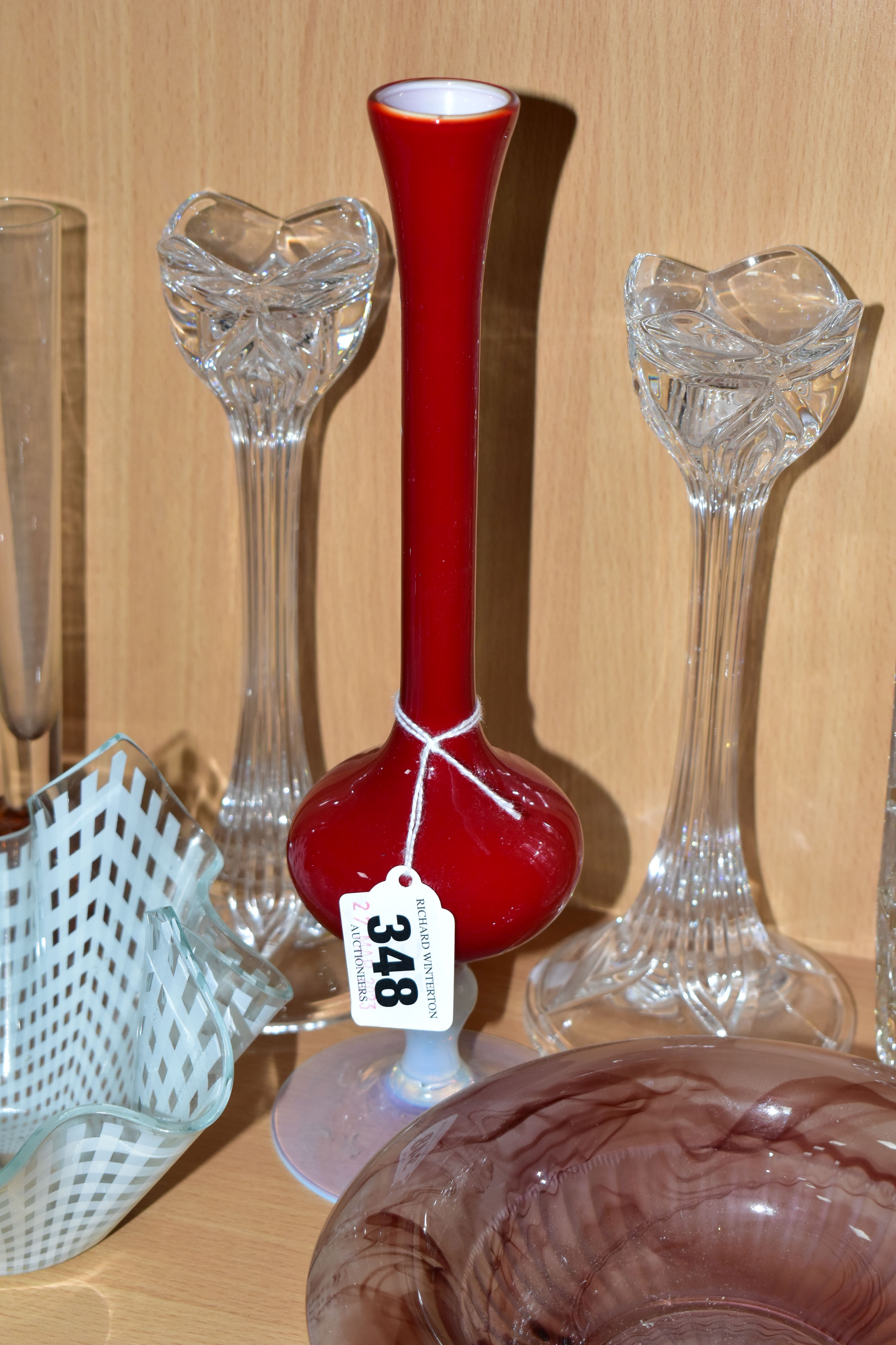 A GROUP OF GLASS WARES, to include a Hermanova glassworks clear maze vase no 20082, designed by - Image 2 of 6