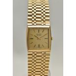 A GENTS 9CT GOLD 'RECORD' WRISTWATCH, manual wind, gold square dial signed 'Record De Luxe', baton