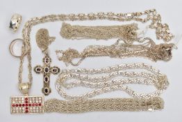 A BAG OF ASSORTED WHITE METAL JEWELLERY, to include a silver fancy link chain necklace, fitted