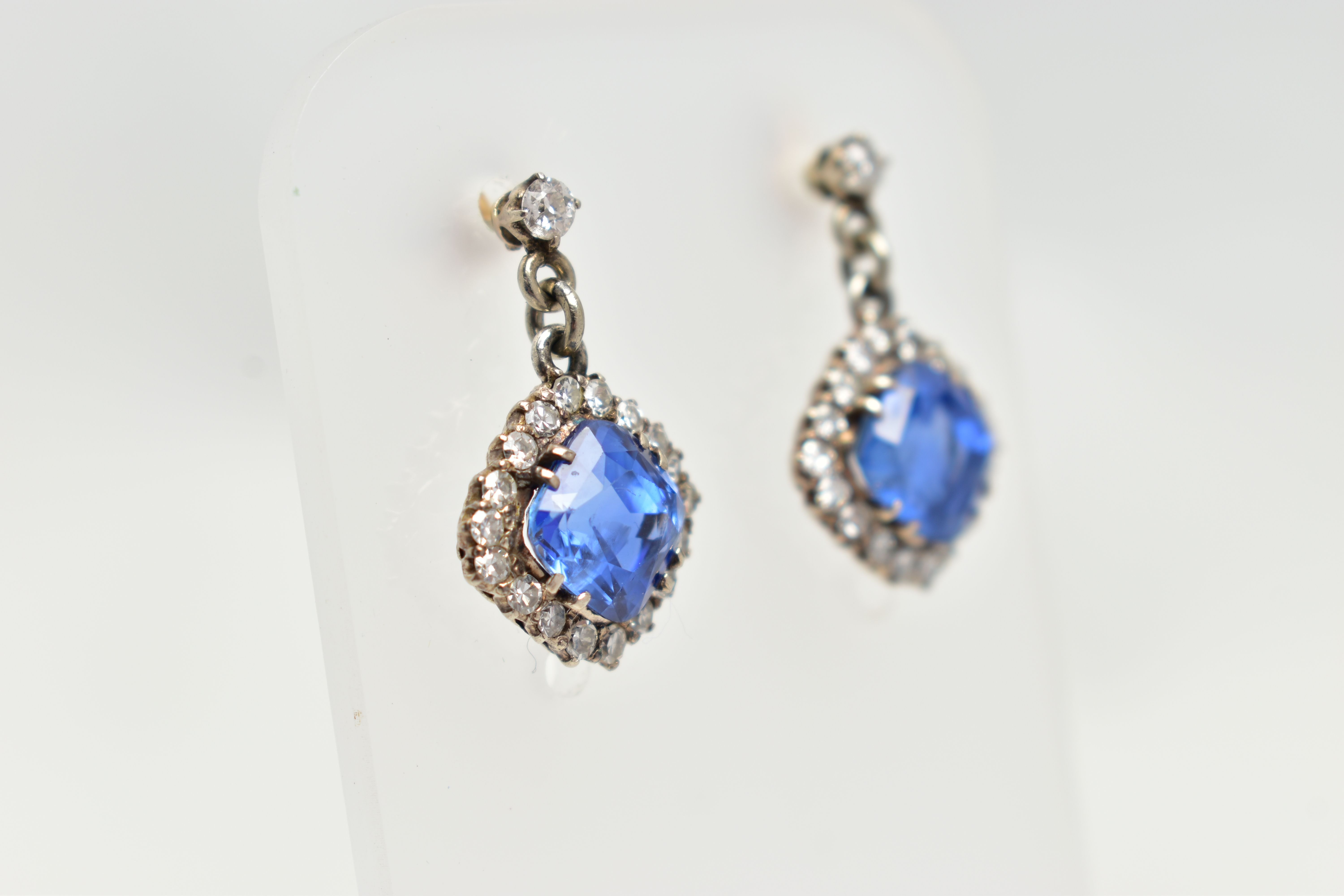 A PAIR OF EARLY 20TH CENTURY SAPPHIRE AND DIAMOND EARRINGS, each earring set with a cushion cut - Image 6 of 11