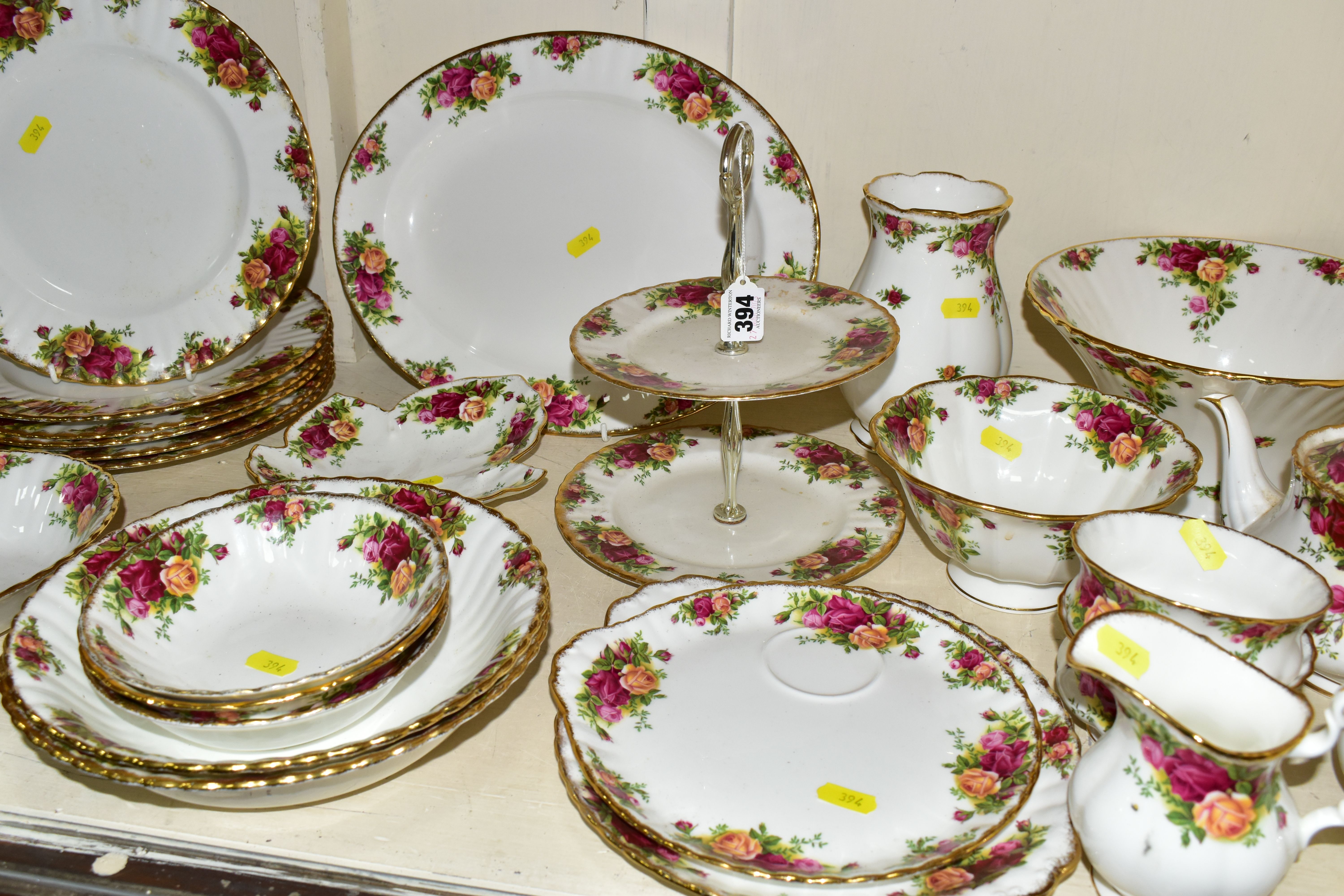 A QUANTITY OF ROYAL ALBERT 'OLD COUNTRY ROSES' PATTERN TEAWARES, comprising a large centre piece - Image 4 of 5