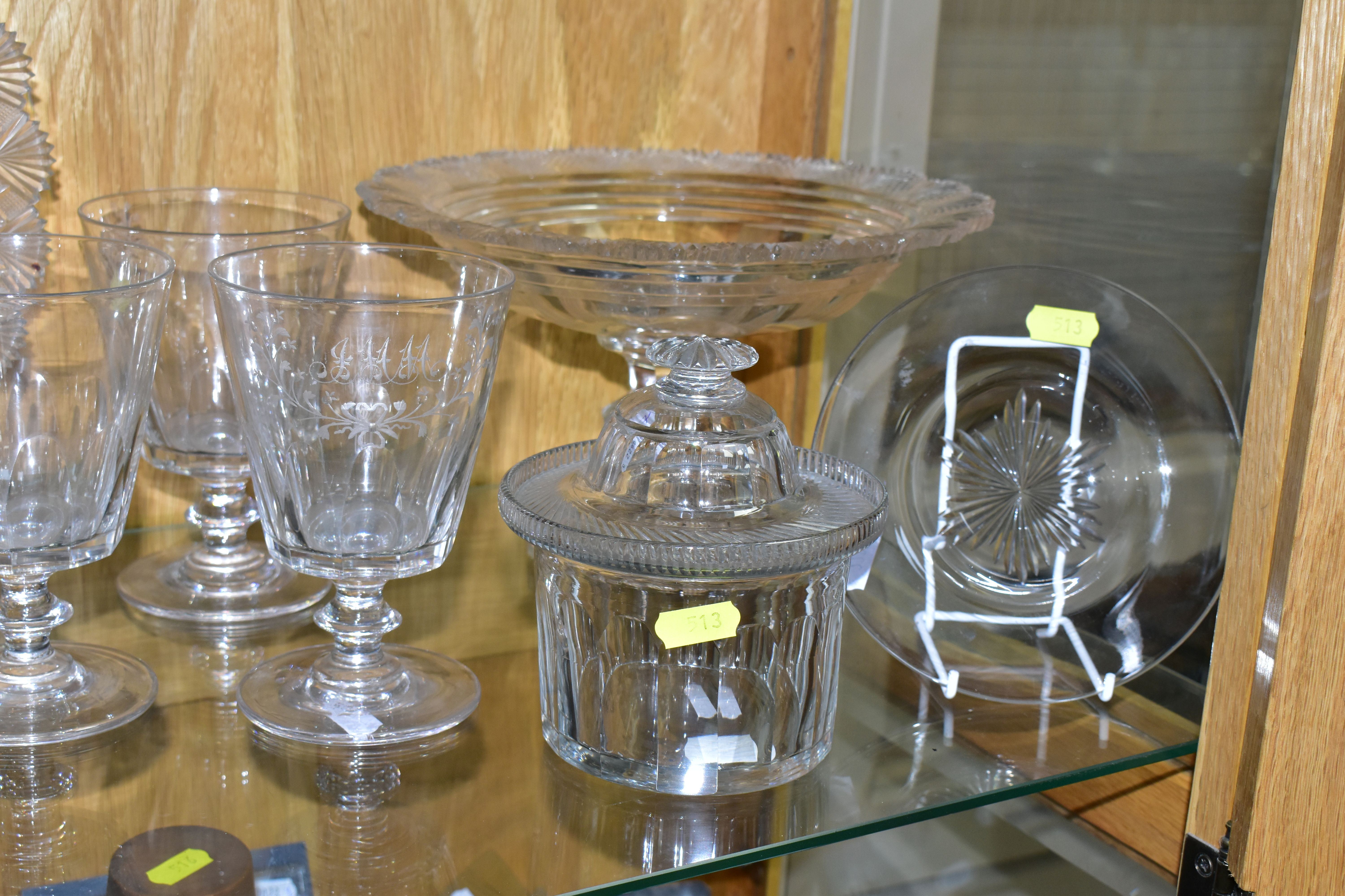 TWELVE PIECES OF 19TH AND 20TH CENTURY CUT GLASS TABLE AND STEMWARE, comprising a set of three water - Image 3 of 5