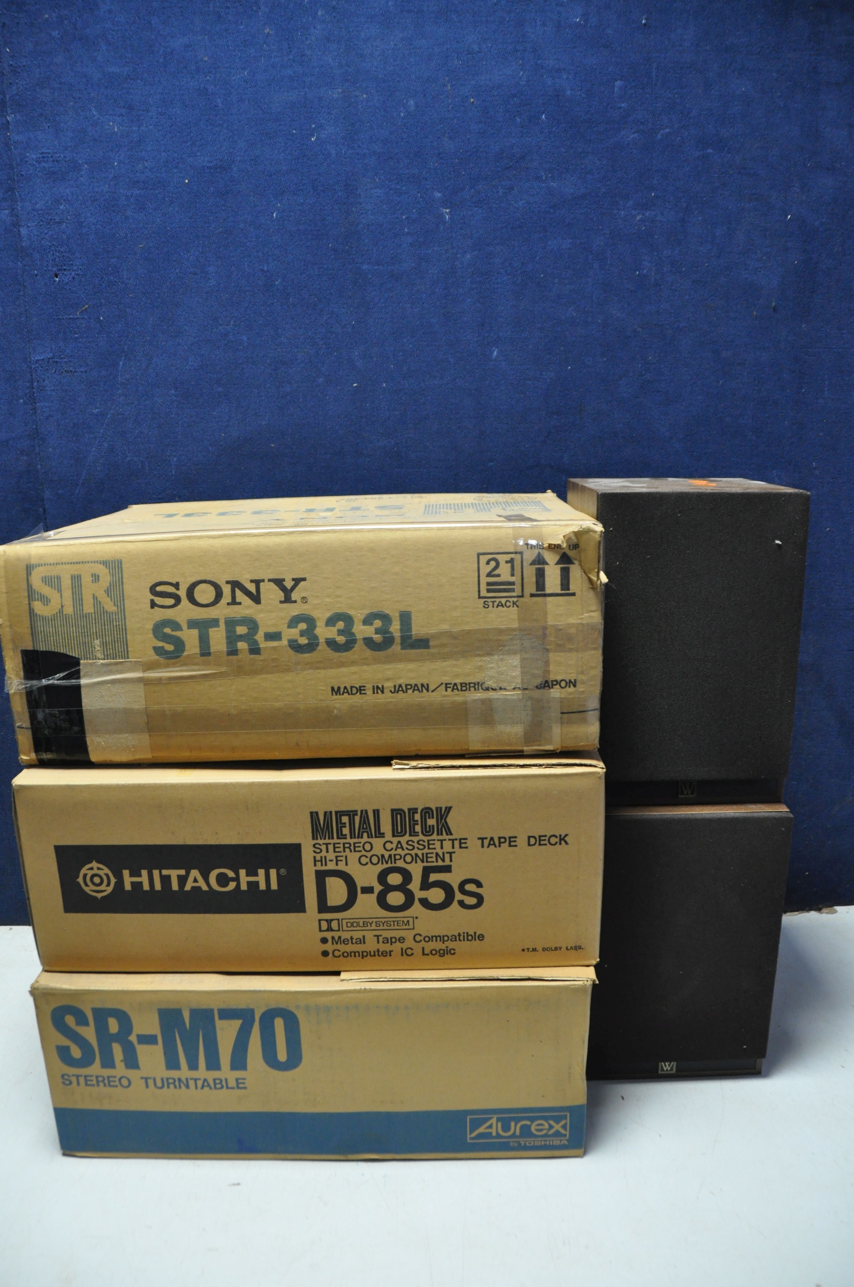 A SELECTION OF AUDIO EQUIPMENT to include a Sony STR-333L FM/am program receiver, Hitachi D85s - Image 4 of 4