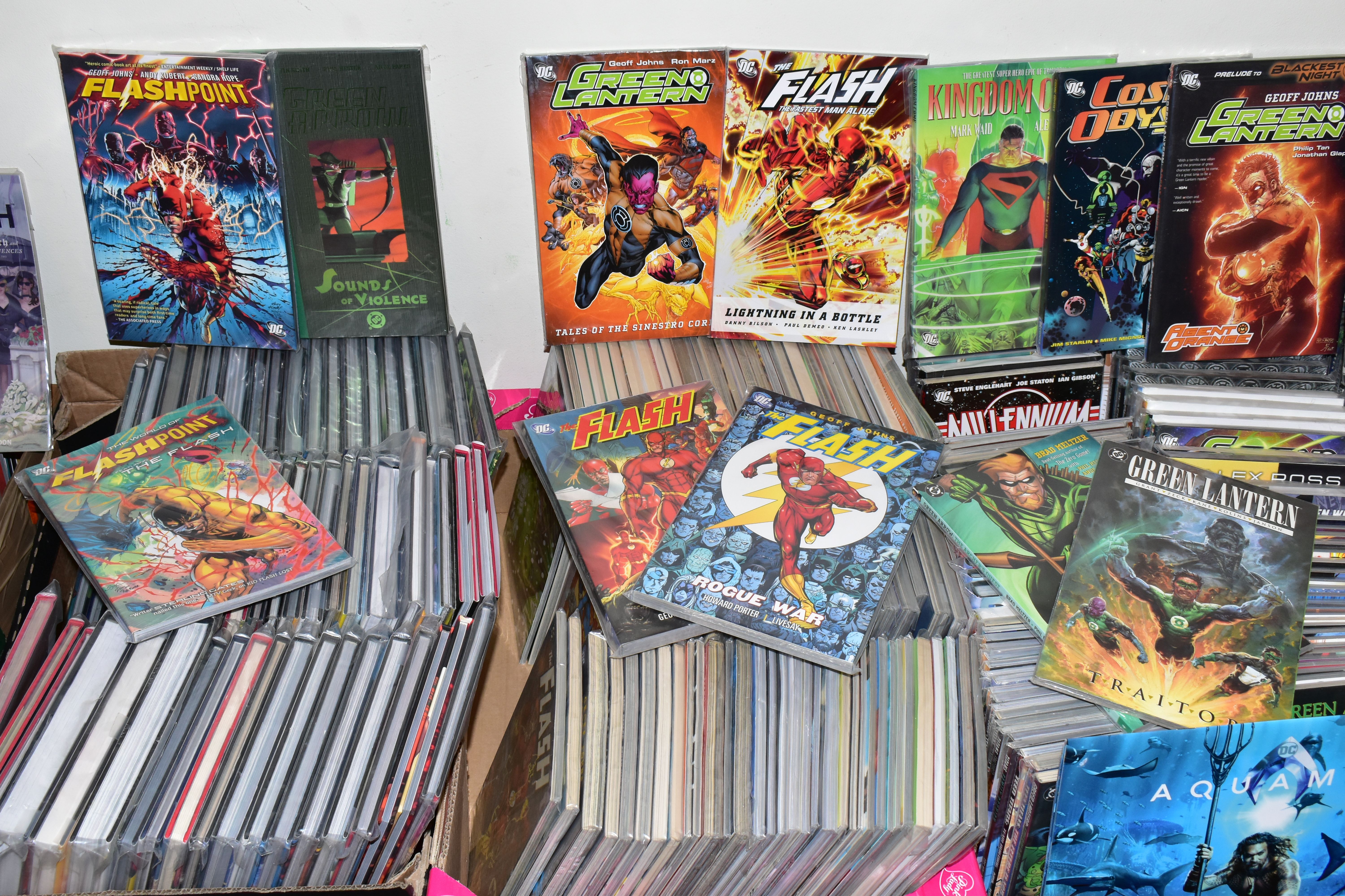 OVER 450 COMICS, Comics are mostly DC and include Batman, Superman, Flash, Green Lantern, Green