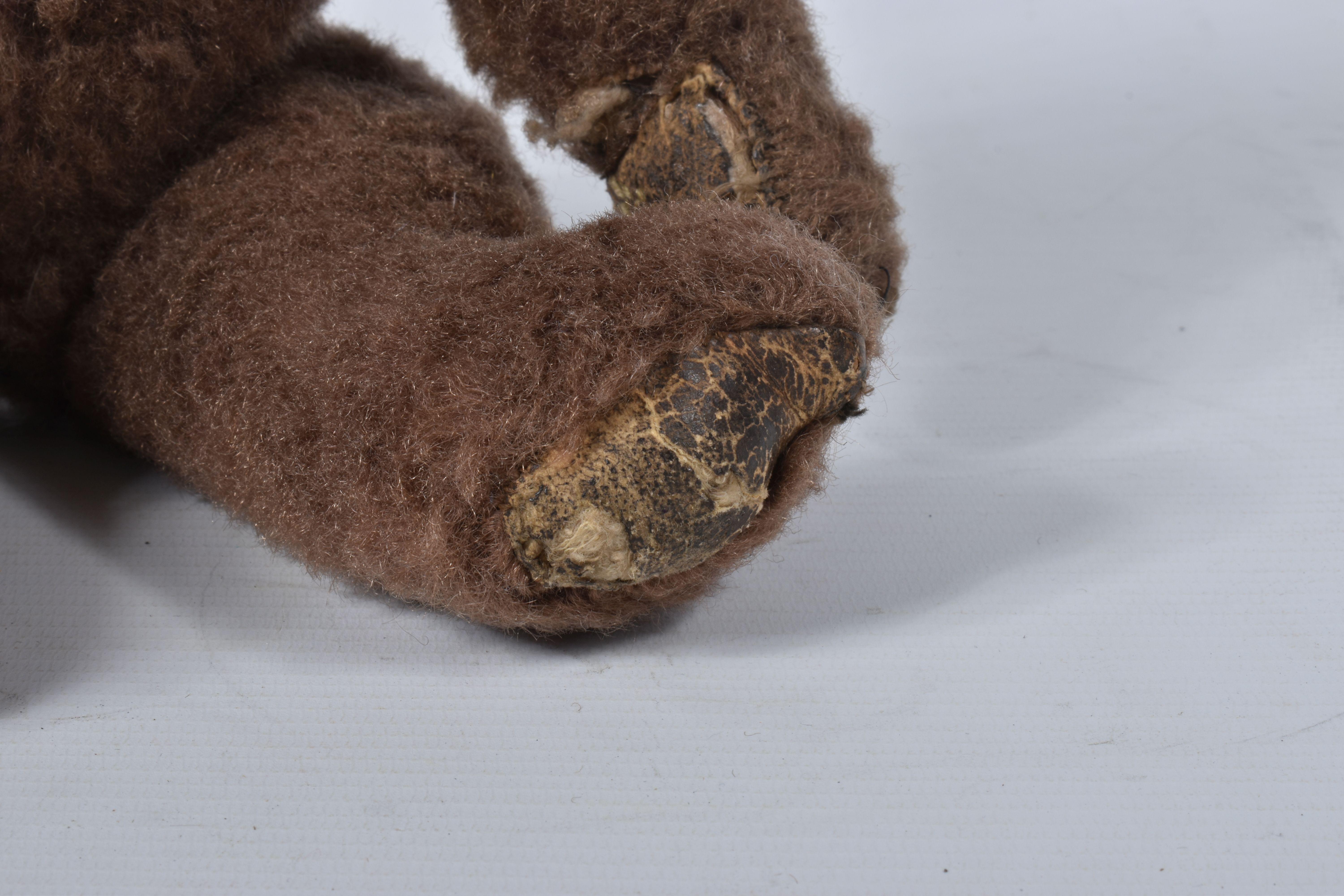 A BROWN WOOL TEDDY BEAR, c. 1950's possibly British or Australian, amber and black glass eyes, - Image 13 of 22