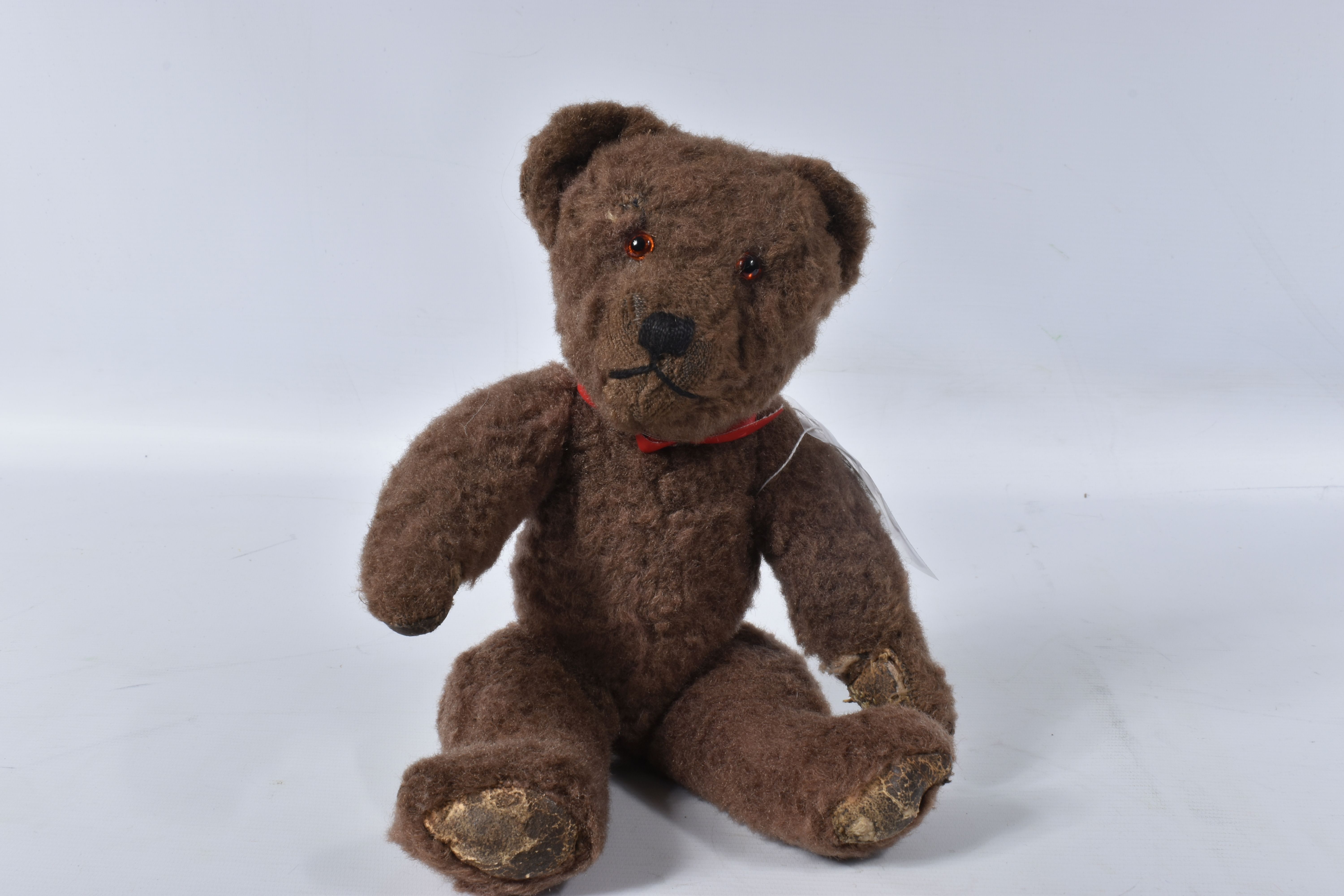 A BROWN WOOL TEDDY BEAR, c. 1950's possibly British or Australian, amber and black glass eyes, - Image 10 of 22